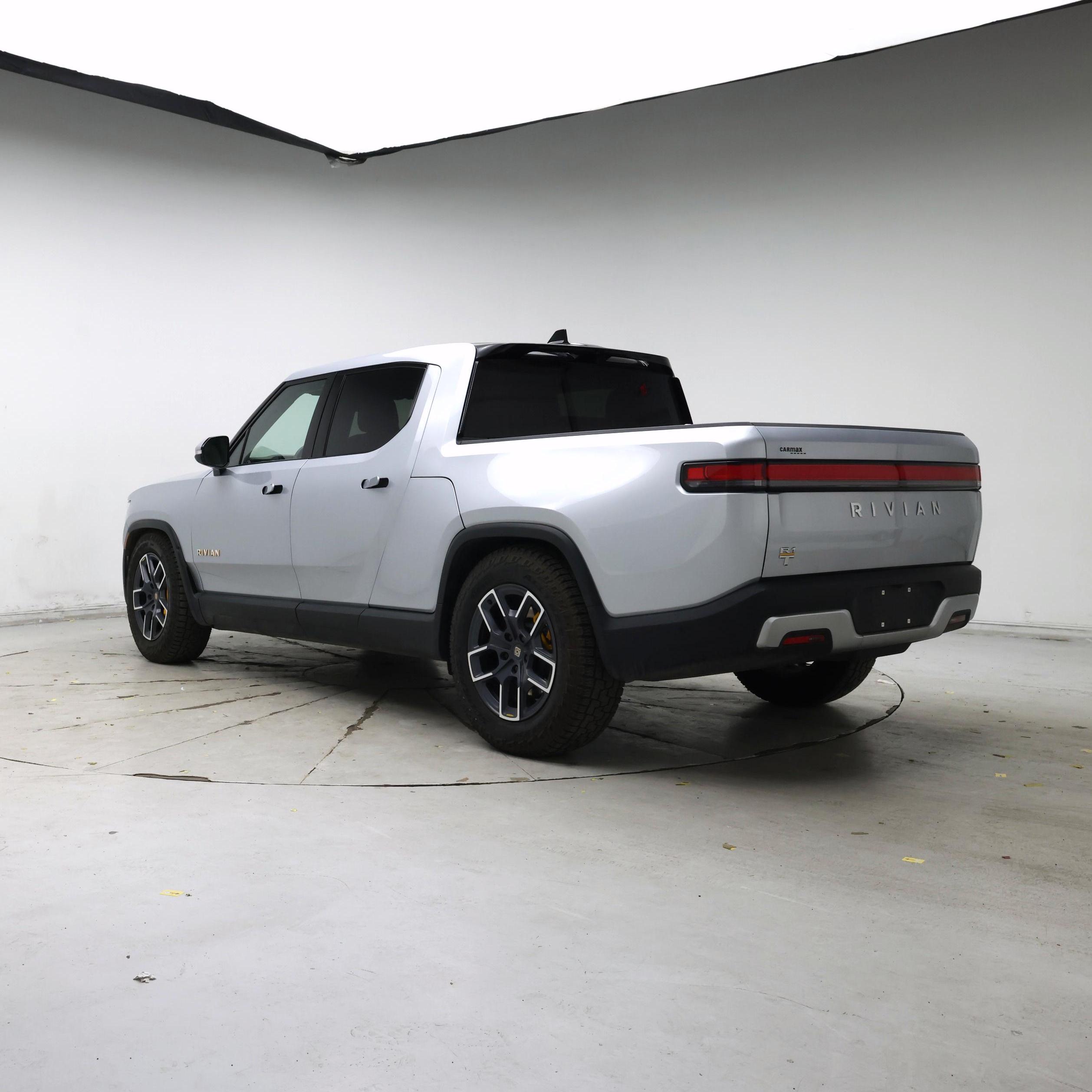 Thumbnail: 2023 Rivian R1T - 2