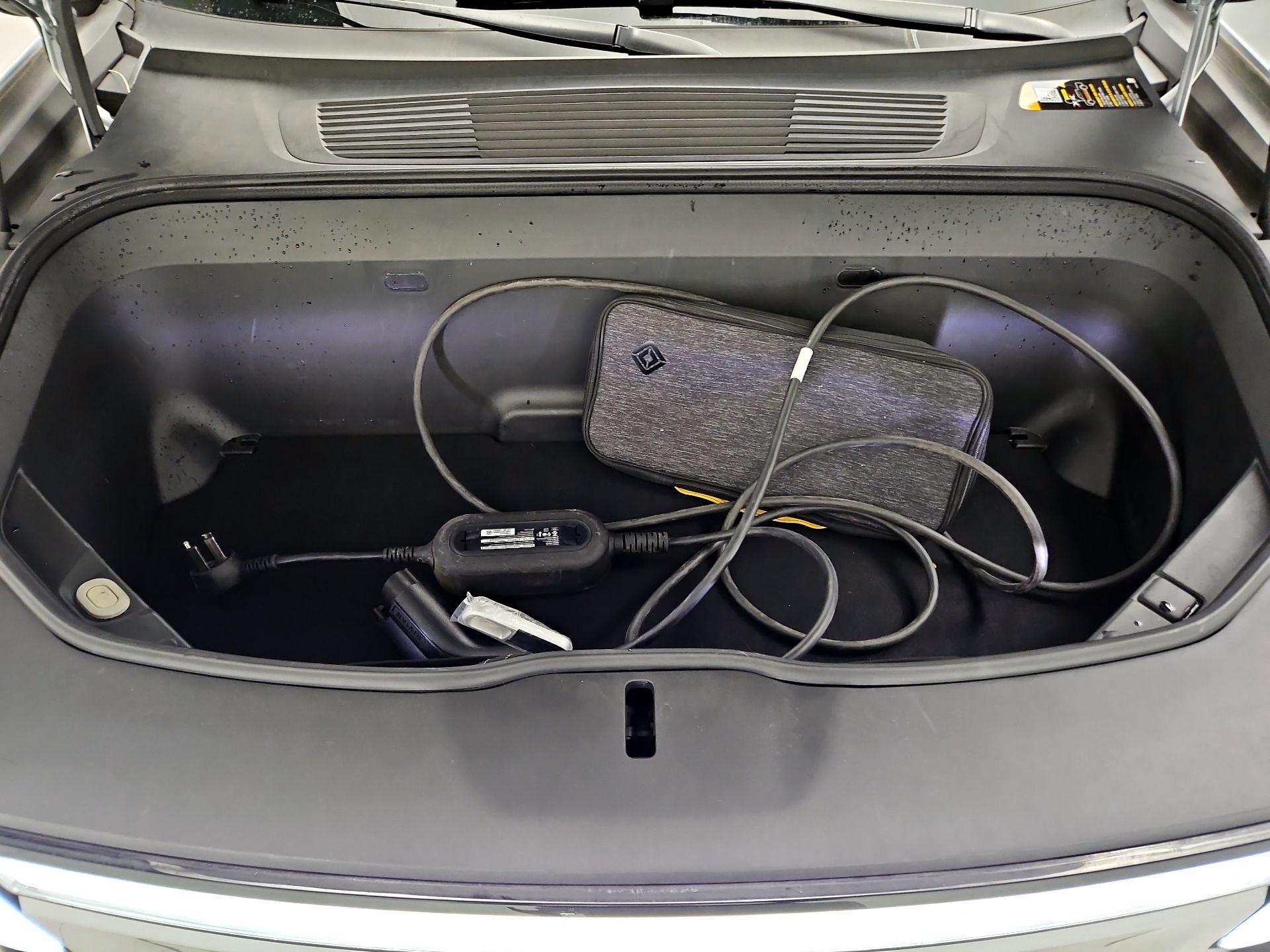 Thumbnail: 2023 Rivian R1T - 20