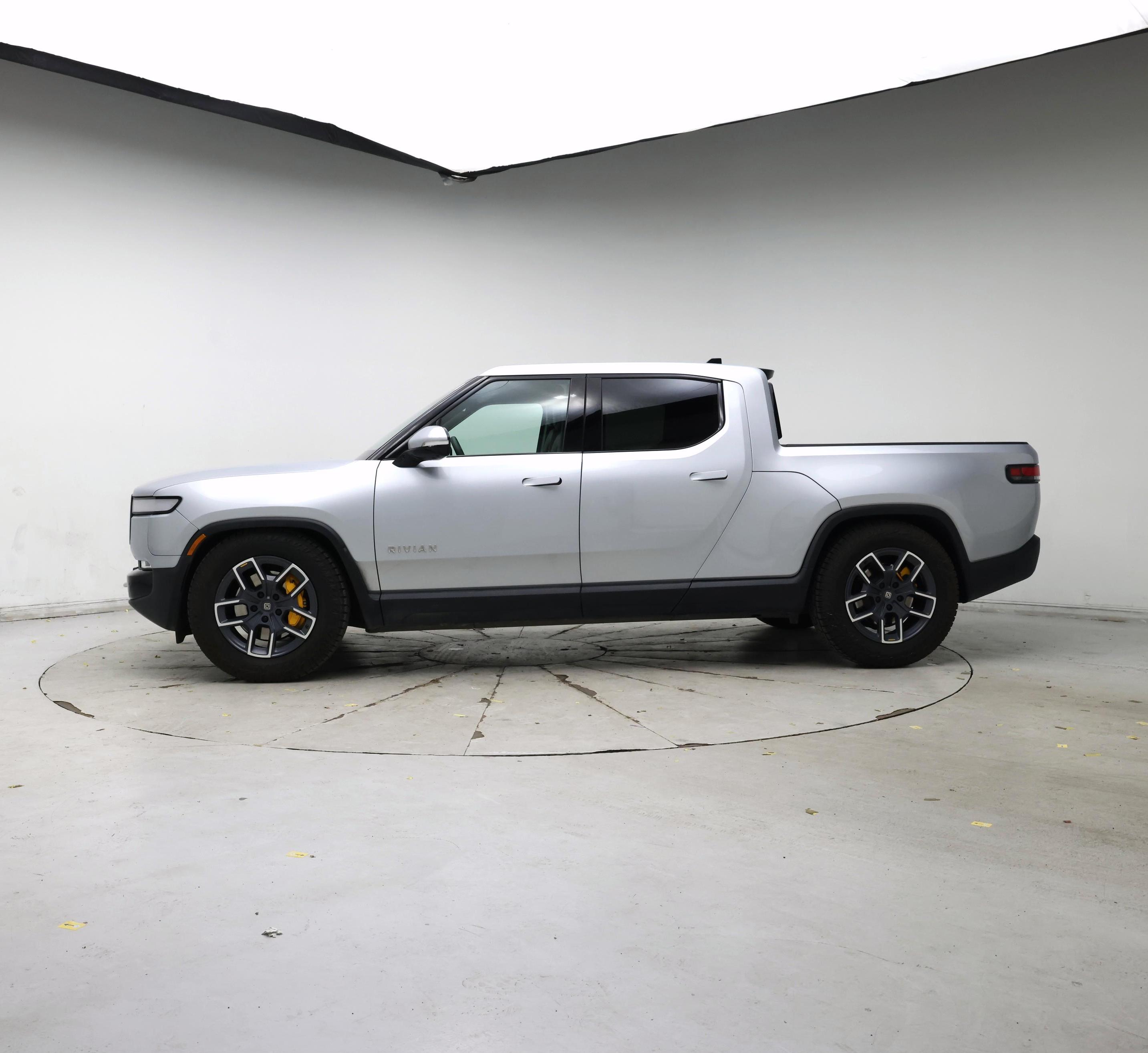 Thumbnail: 2023 Rivian R1T - 3