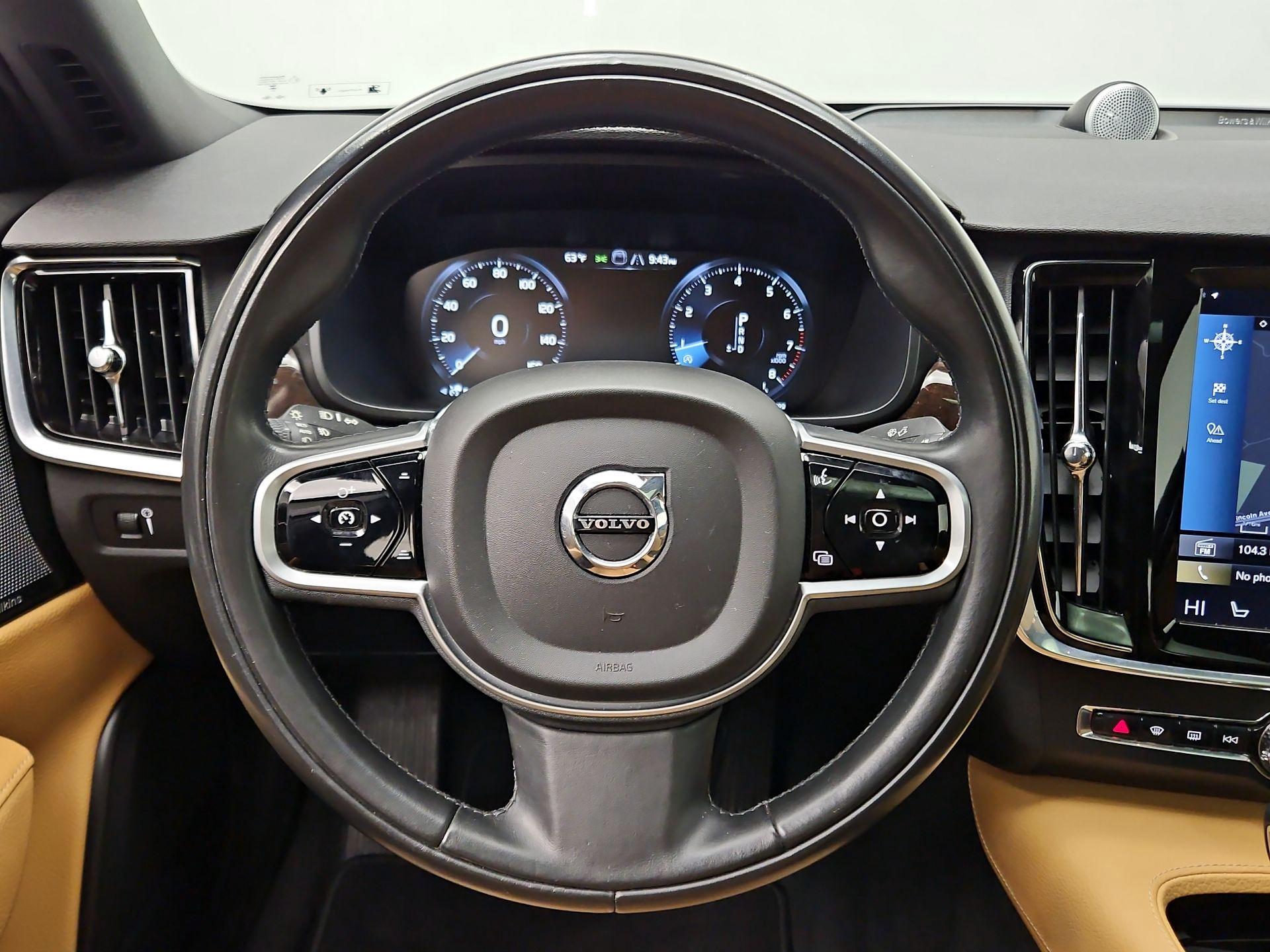 Thumbnail: 2018 Volvo S90 - 10