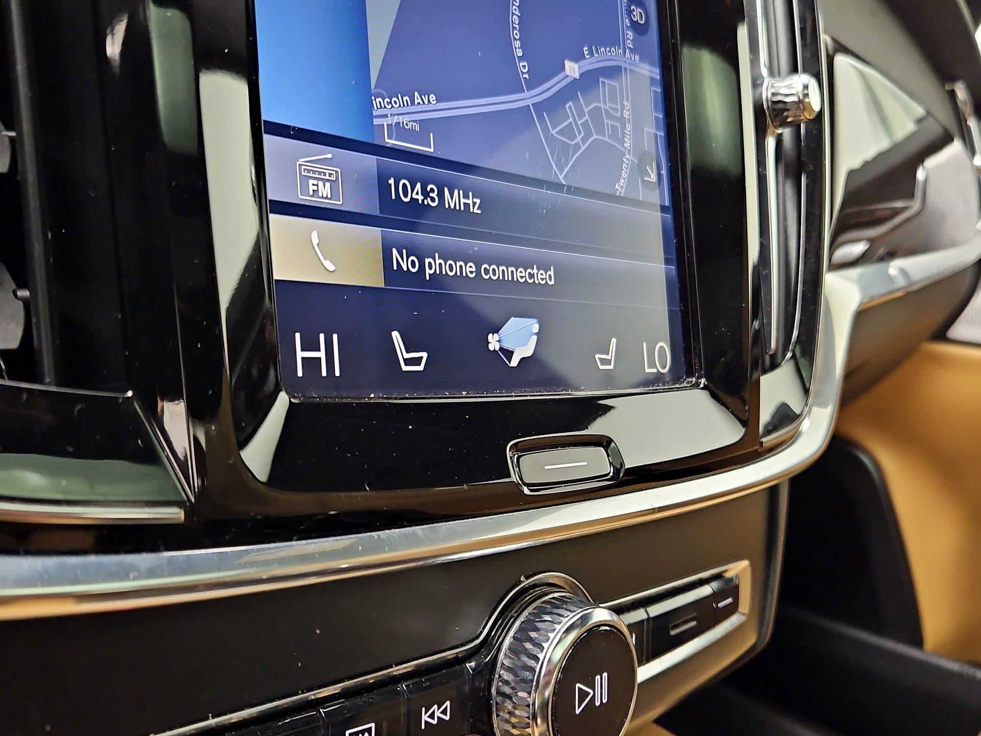 Thumbnail: 2018 Volvo S90 - 17