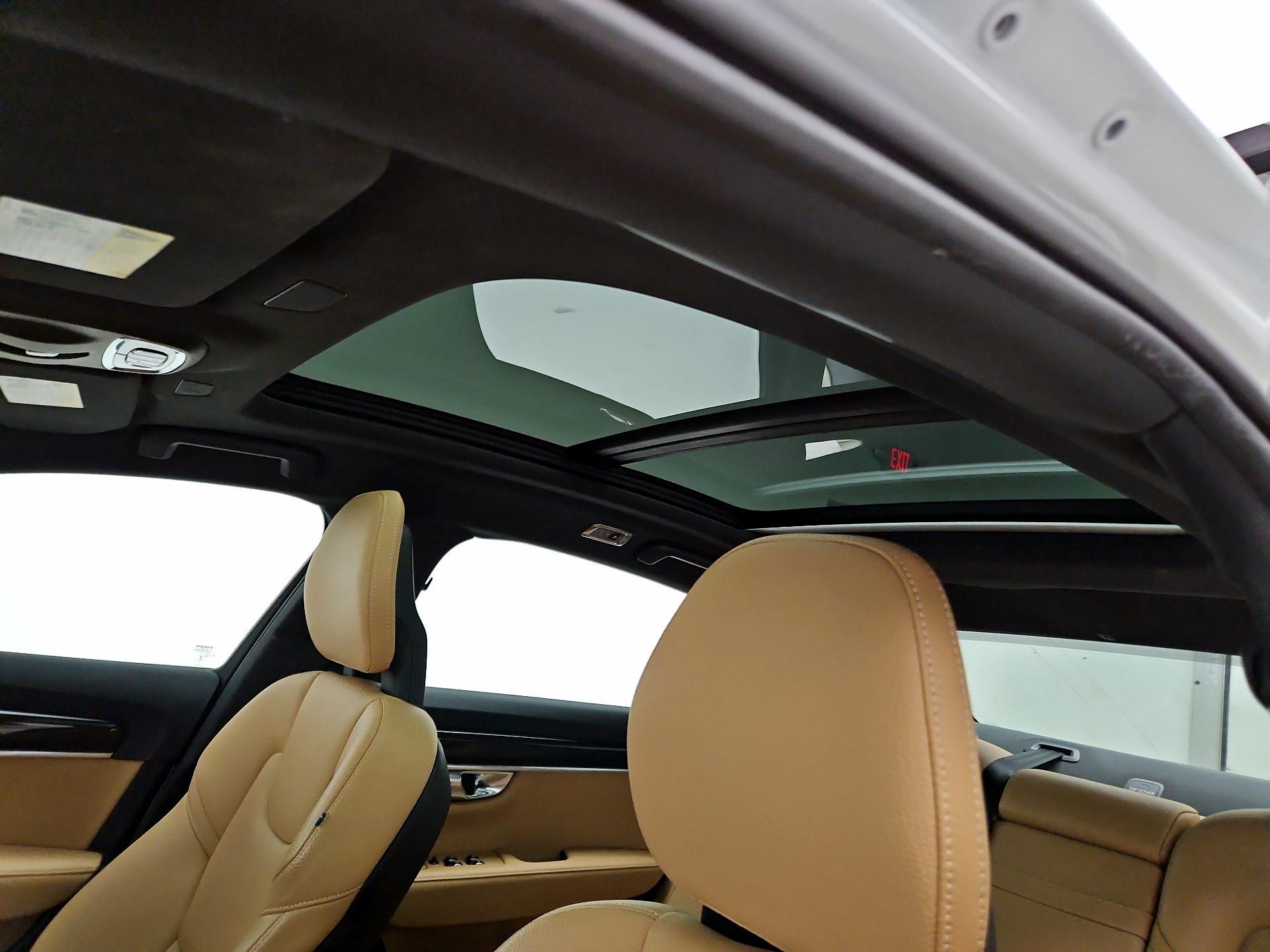 Thumbnail: 2018 Volvo S90 - 20