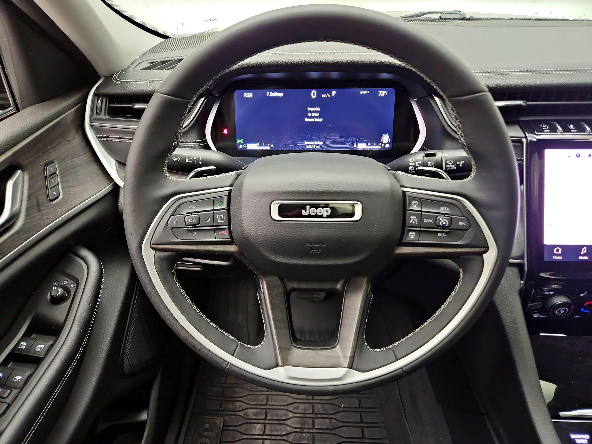 Thumbnail: 2023 Jeep Grand Cherokee - 10