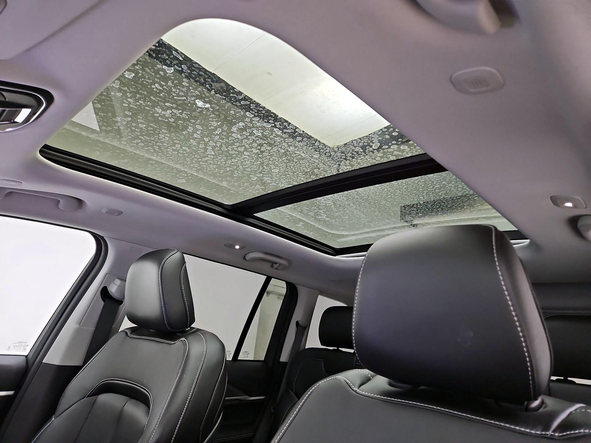 Thumbnail: 2023 Jeep Grand Cherokee - 20