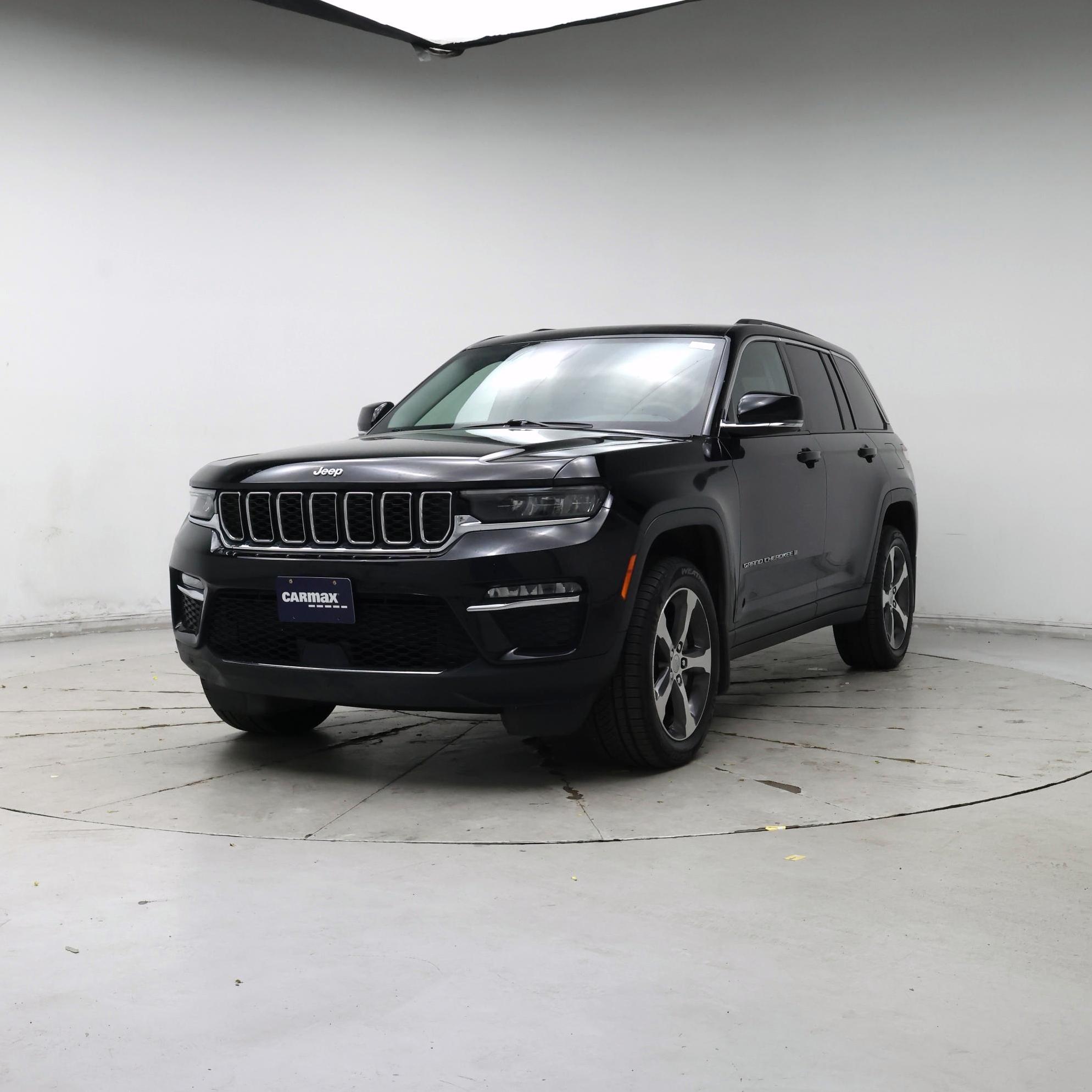 Thumbnail: 2023 Jeep Grand Cherokee - 4