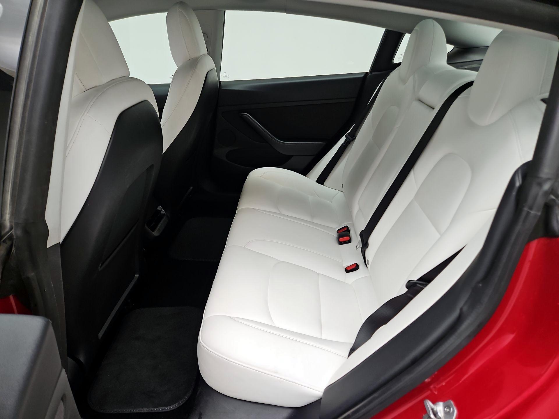 Thumbnail: 2021 Tesla Model 3 - 19