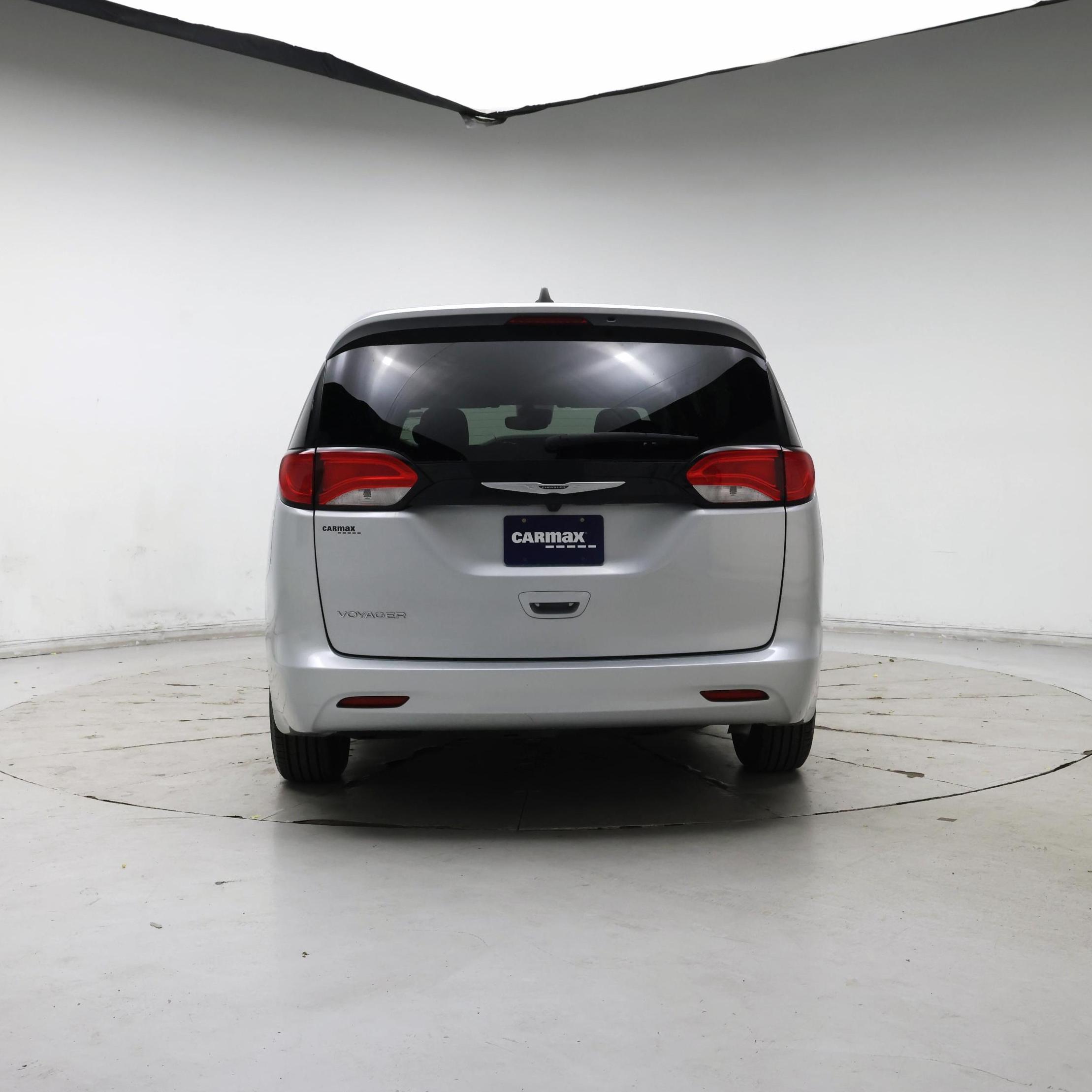 Thumbnail: 2023 Chrysler Voyager - 6