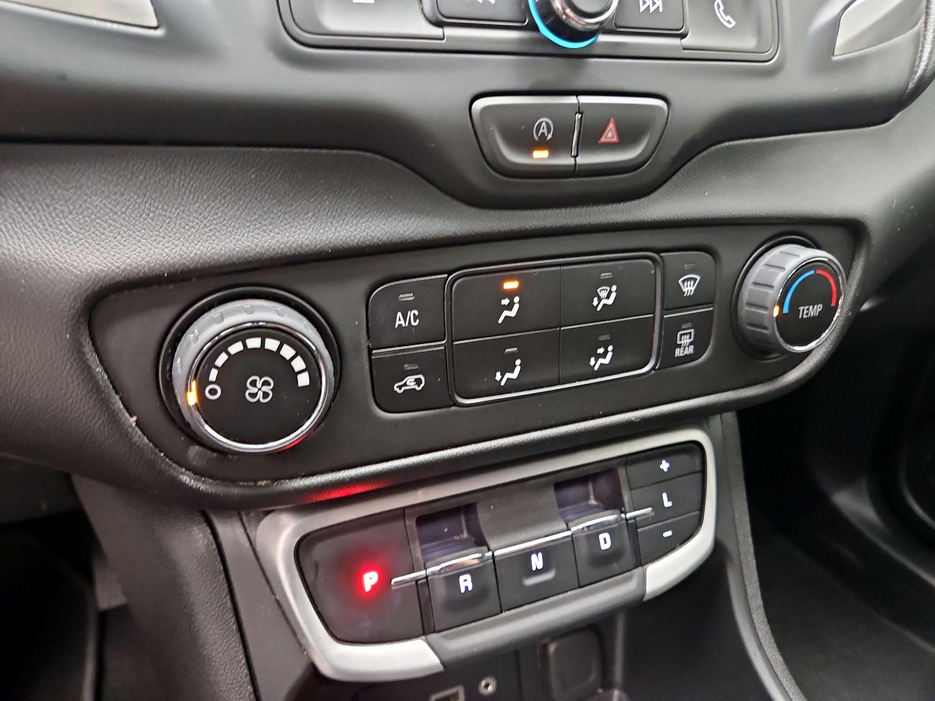 Thumbnail: 2024 GMC Terrain - 16