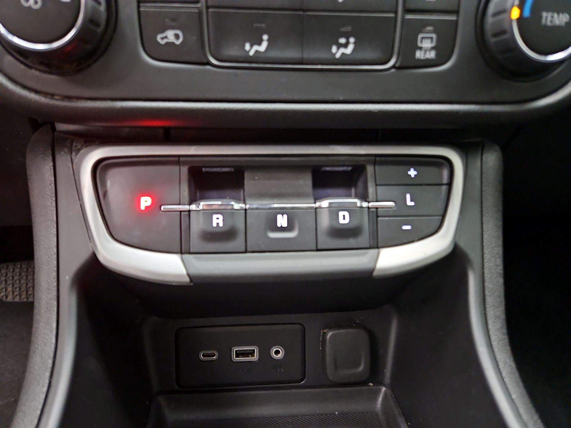 Thumbnail: 2024 GMC Terrain - 17