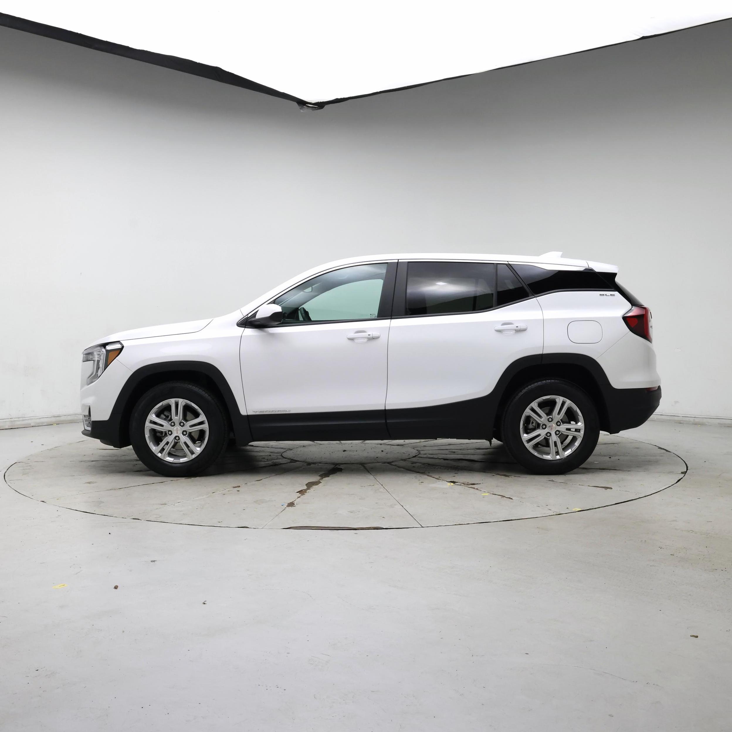 Thumbnail: 2024 GMC Terrain - 3