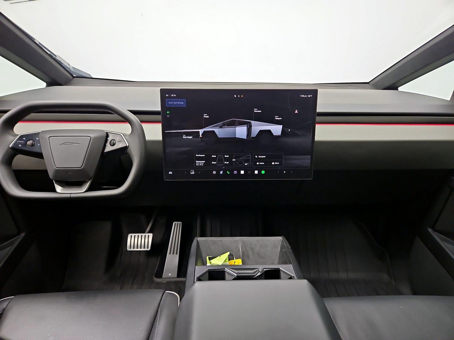 Thumbnail: 2025 Tesla Cybertruck - 9