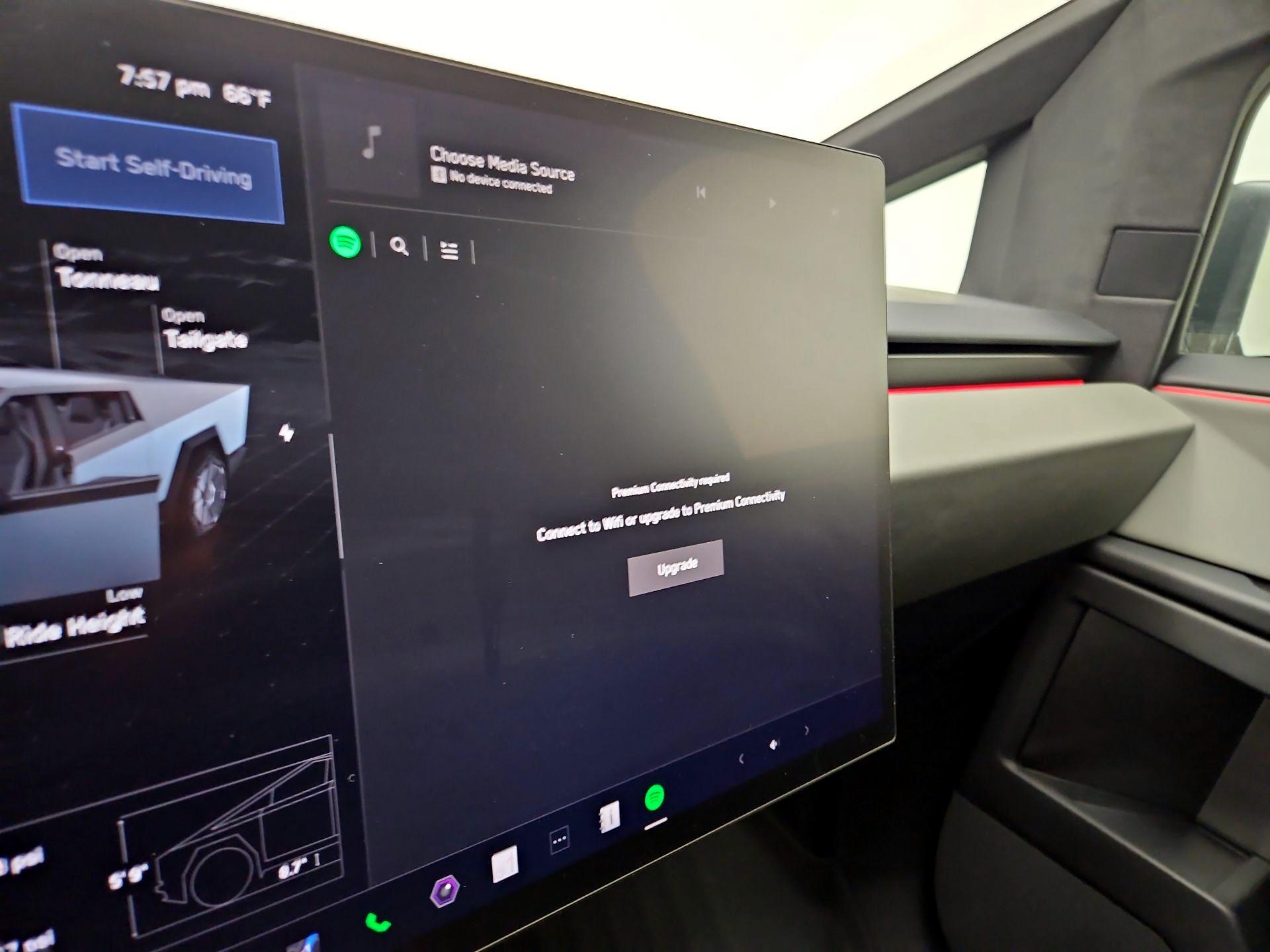 Thumbnail: 2025 Tesla Cybertruck - 15