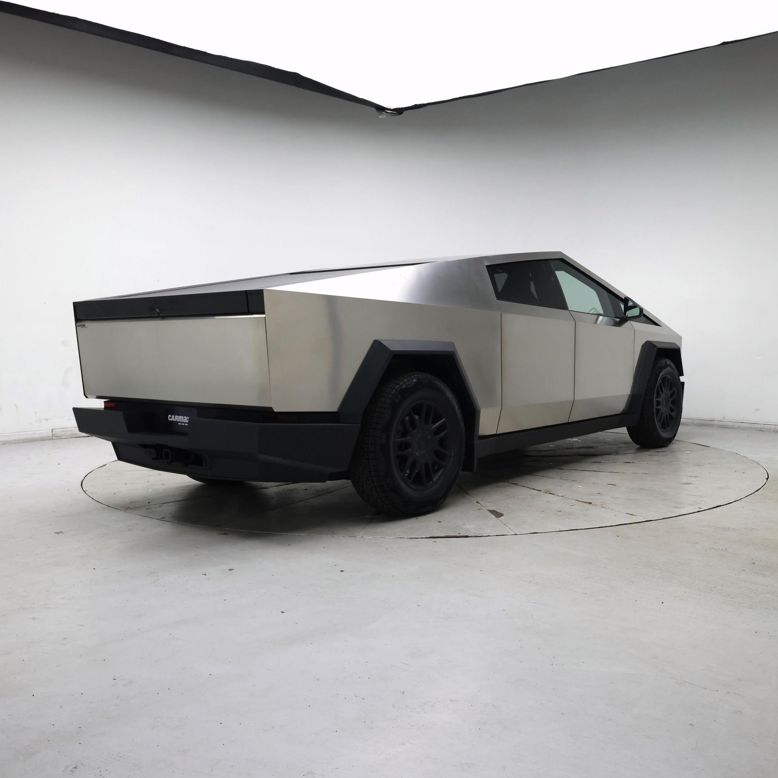 Thumbnail: 2025 Tesla Cybertruck - 8