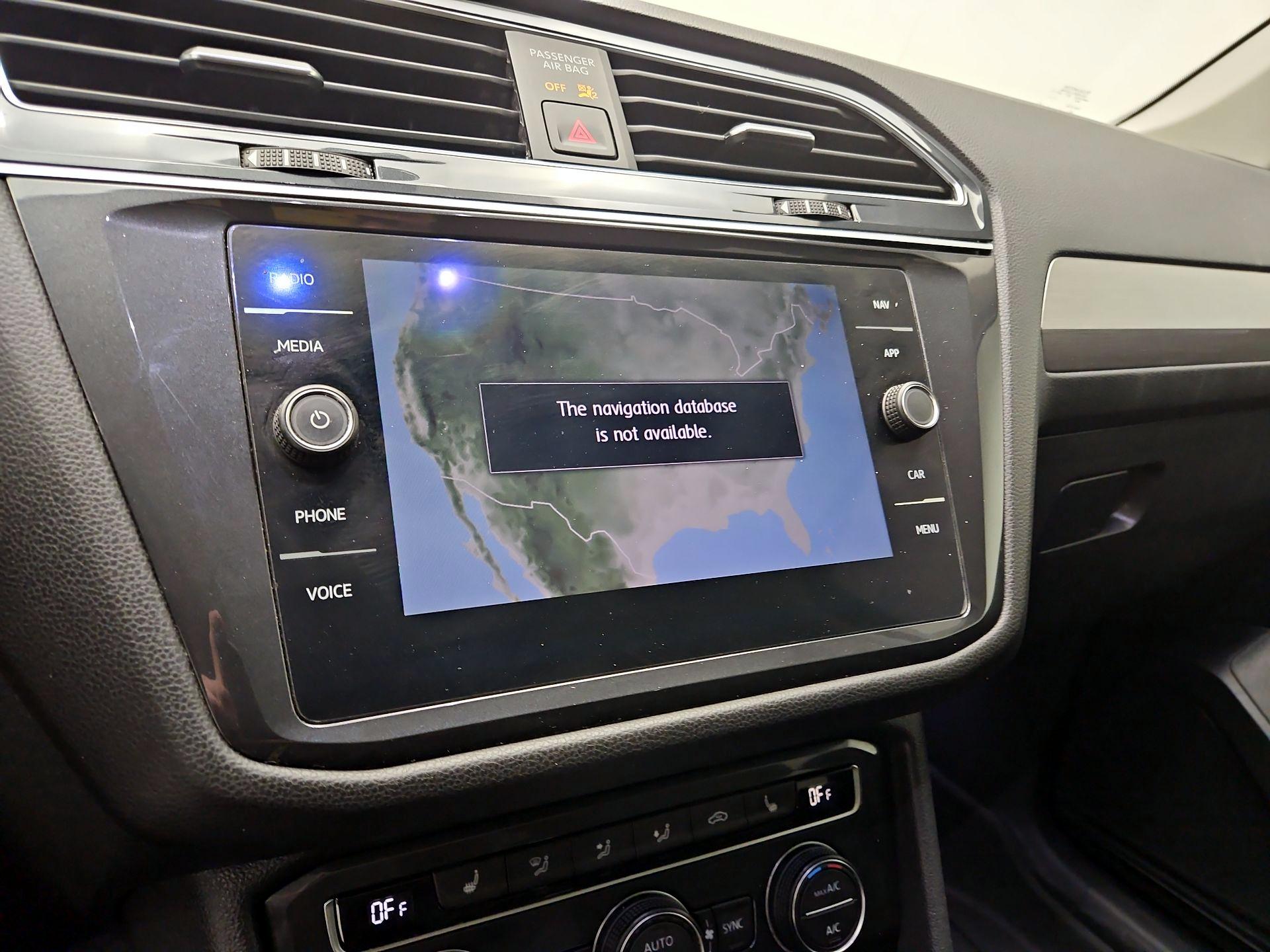 Thumbnail: 2019 Volkswagen Tiguan - 14