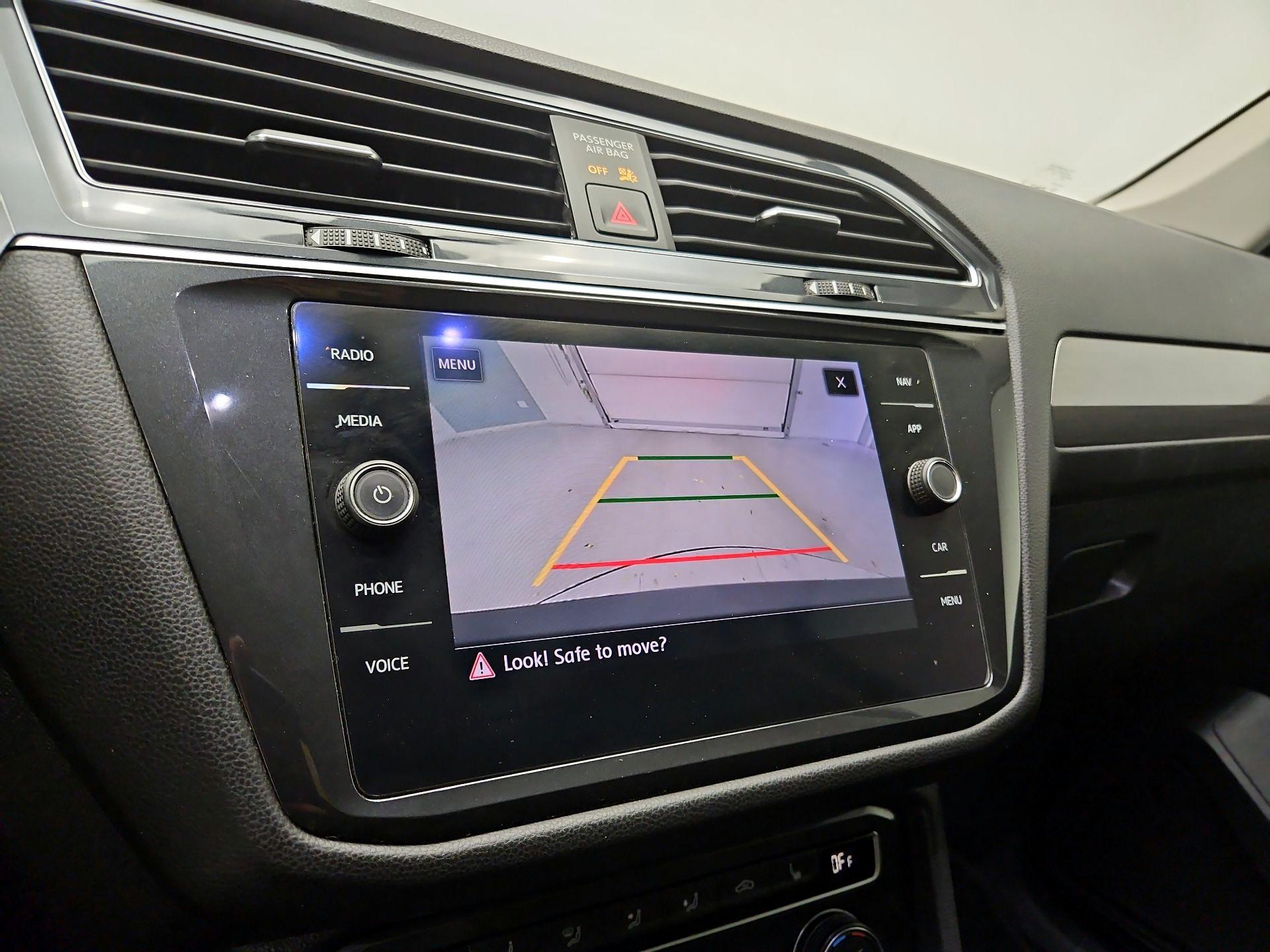 Thumbnail: 2019 Volkswagen Tiguan - 15