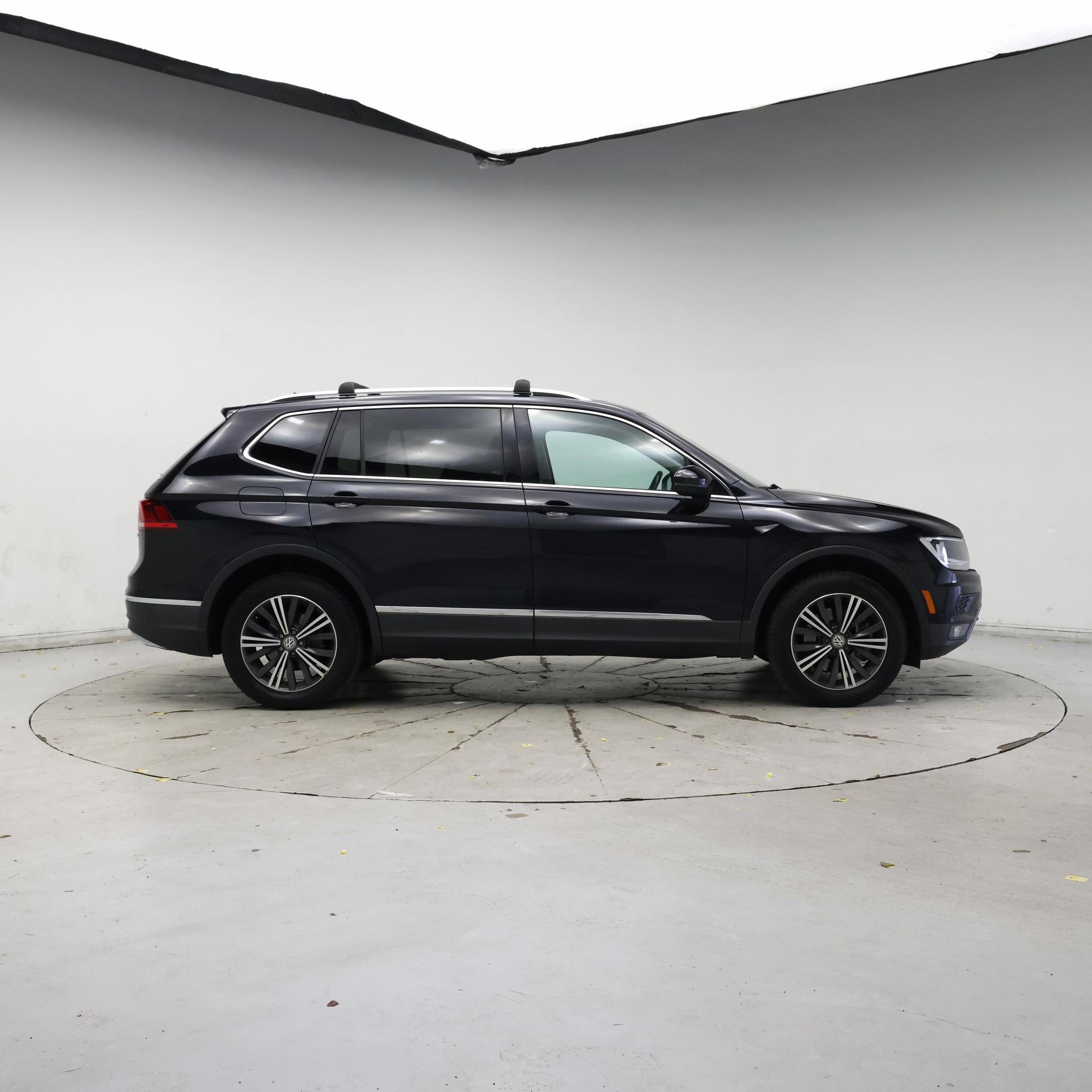 Thumbnail: 2019 Volkswagen Tiguan - 7