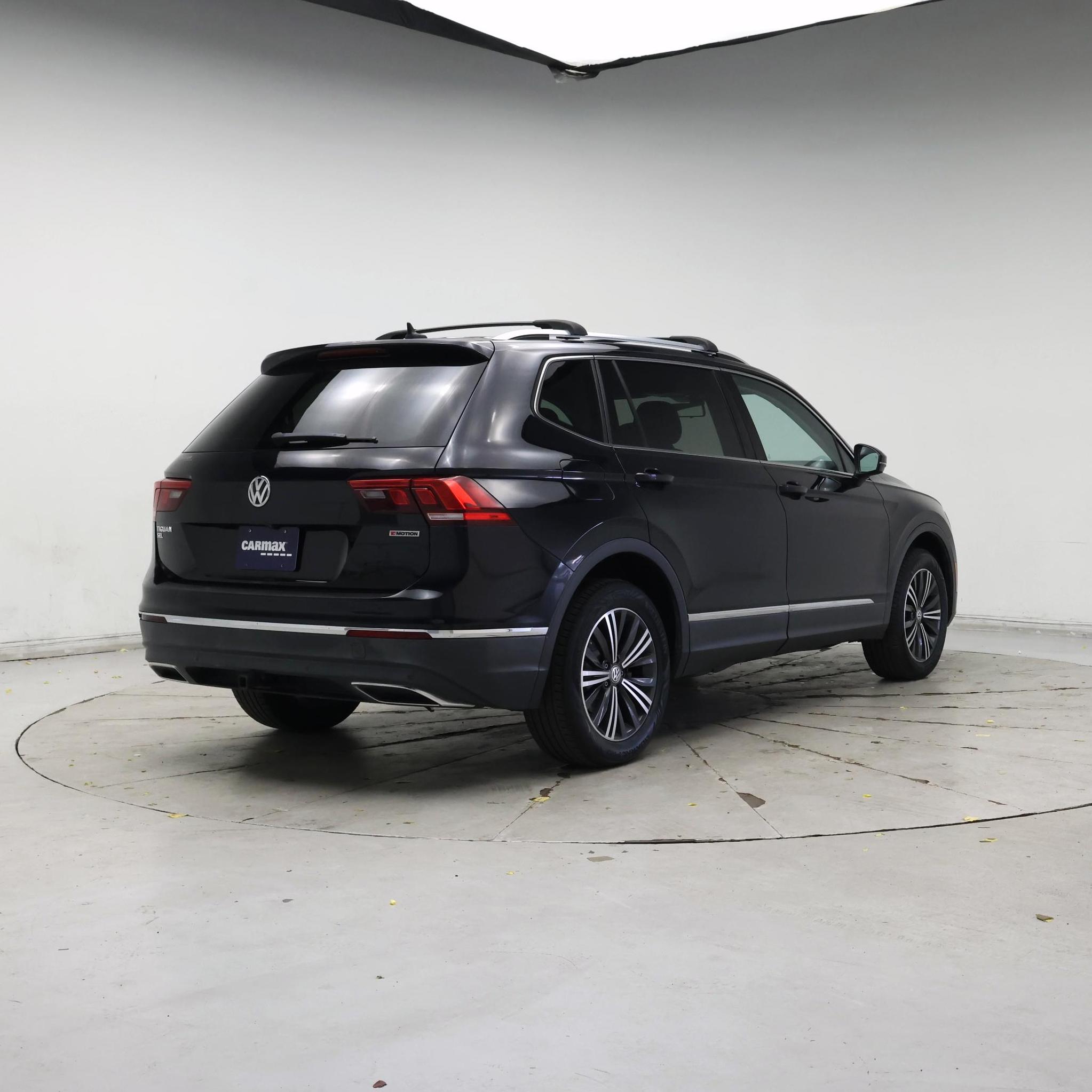 Thumbnail: 2019 Volkswagen Tiguan - 8
