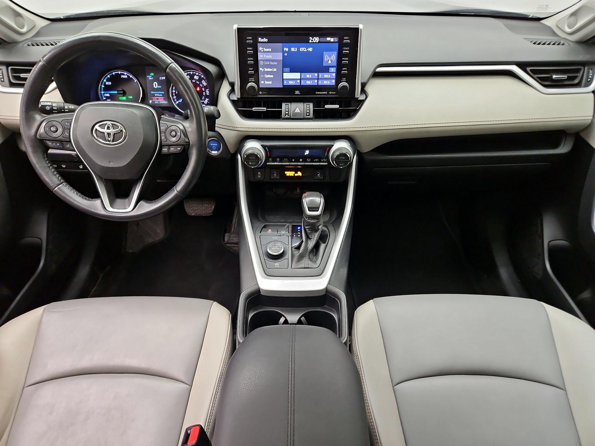 Thumbnail: 2021 Toyota RAV4 - 9