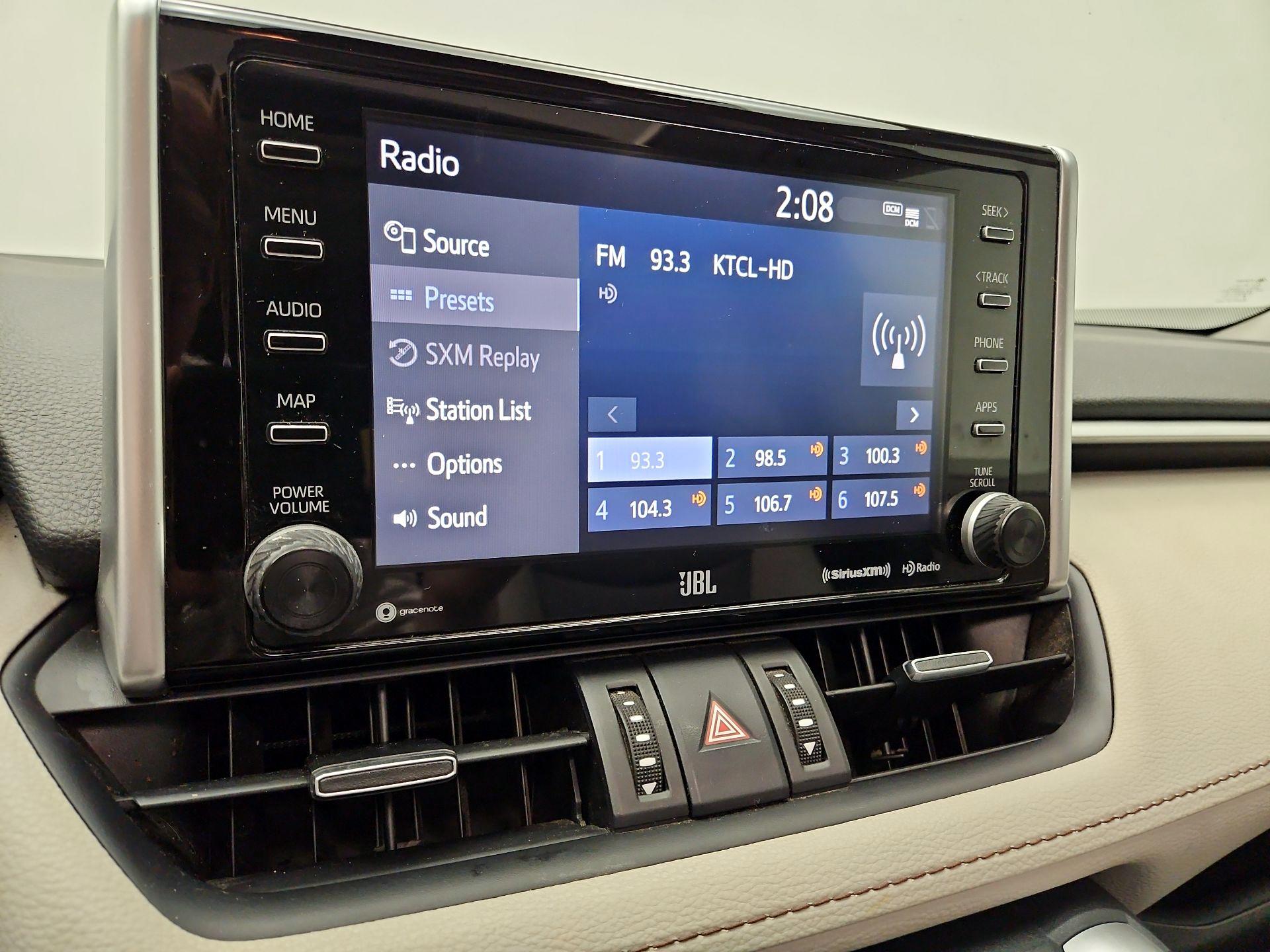 Thumbnail: 2021 Toyota RAV4 - 15