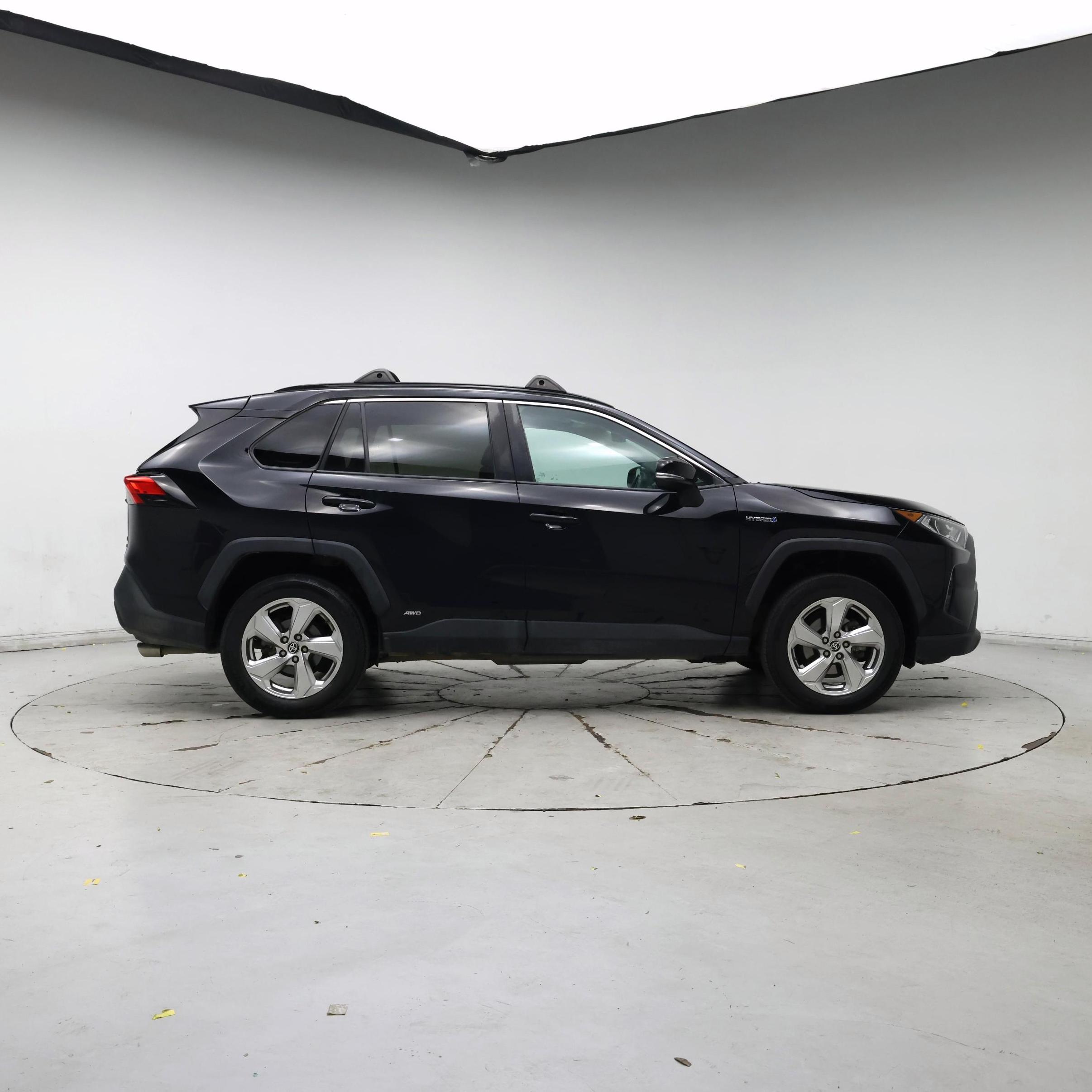 Thumbnail: 2021 Toyota RAV4 - 7