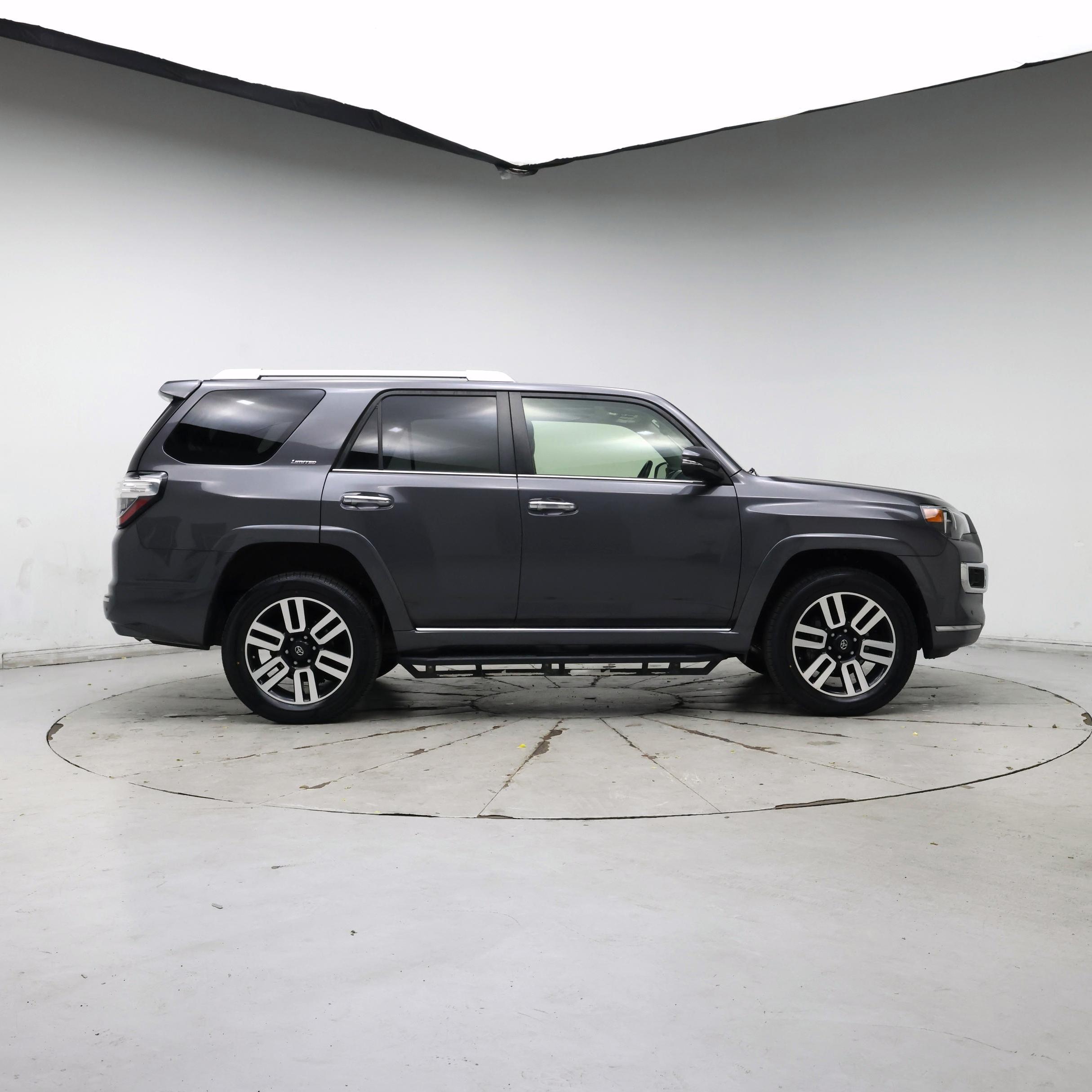 Thumbnail: 2021 Toyota 4Runner - 7