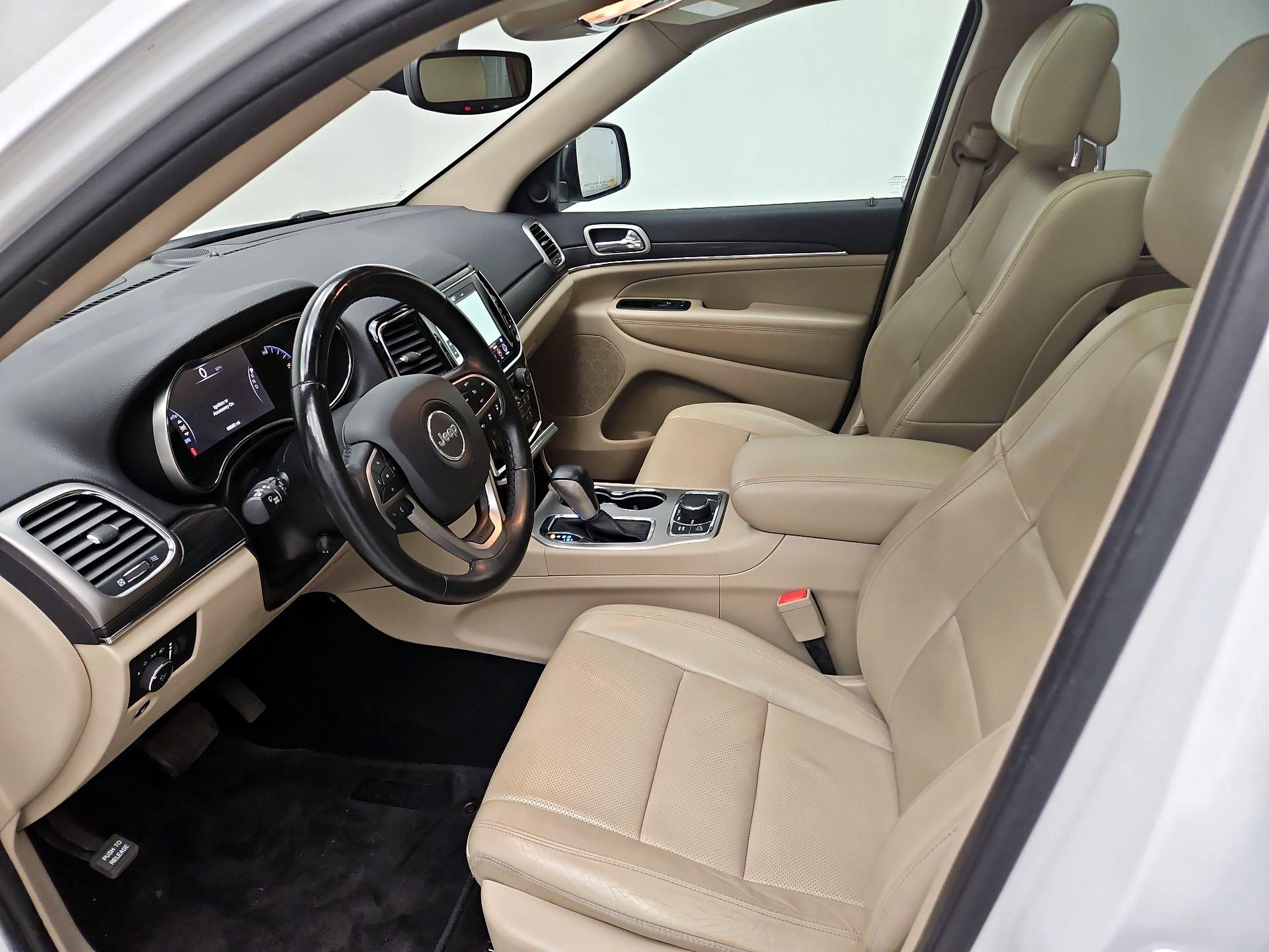 Thumbnail: 2019 Jeep Grand Cherokee - 11