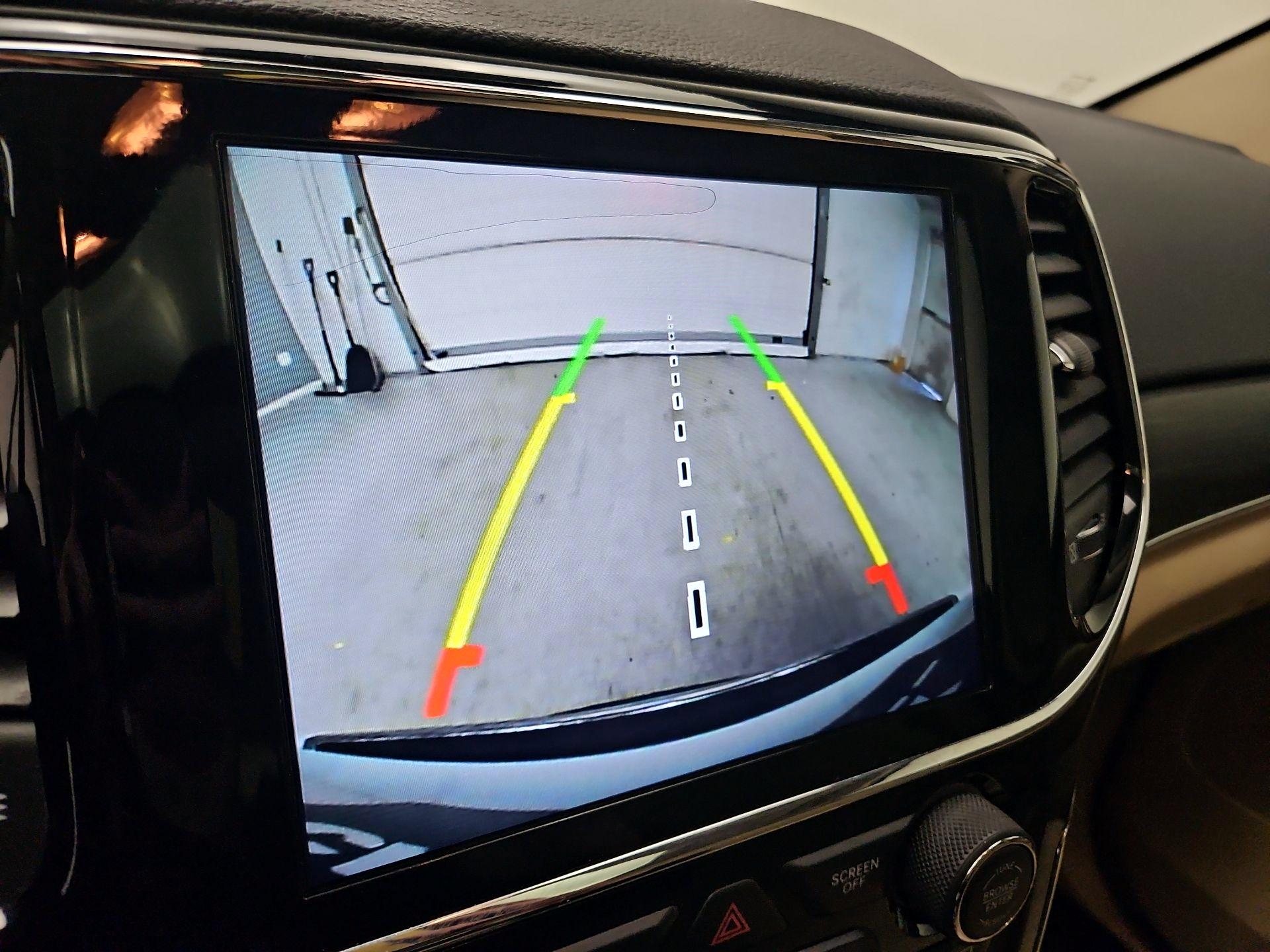 Thumbnail: 2019 Jeep Grand Cherokee - 15