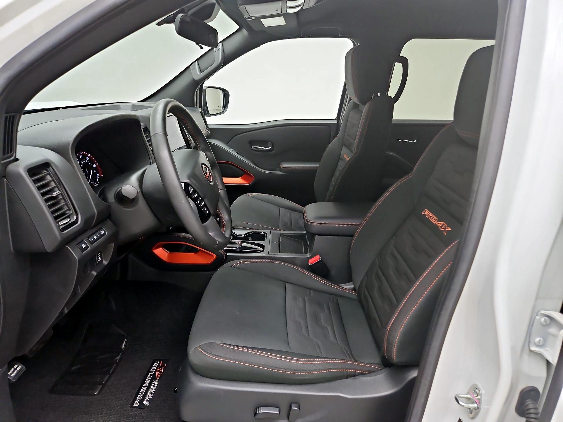 Thumbnail: 2024 Nissan Frontier - 11