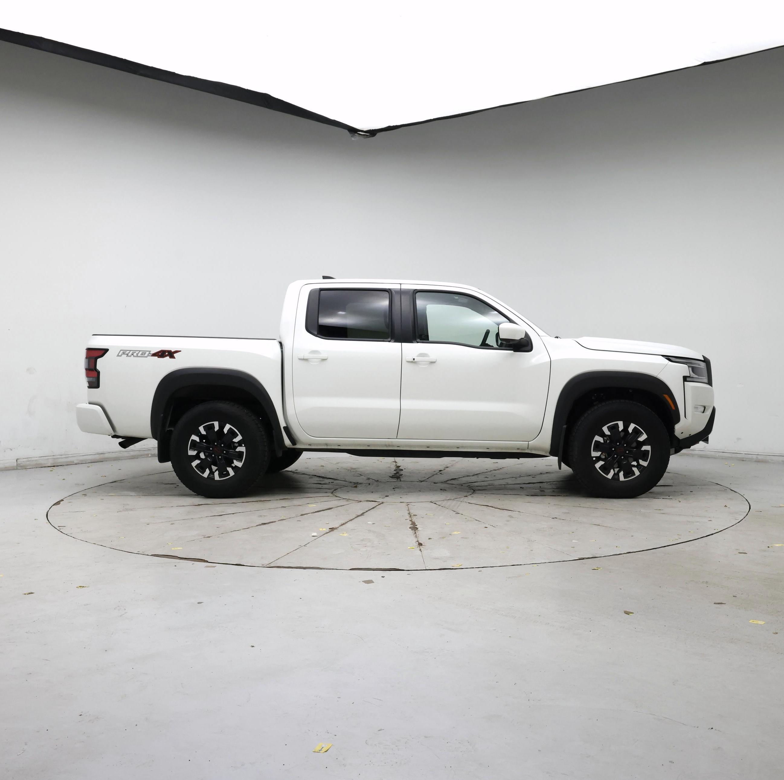 Thumbnail: 2024 Nissan Frontier - 7