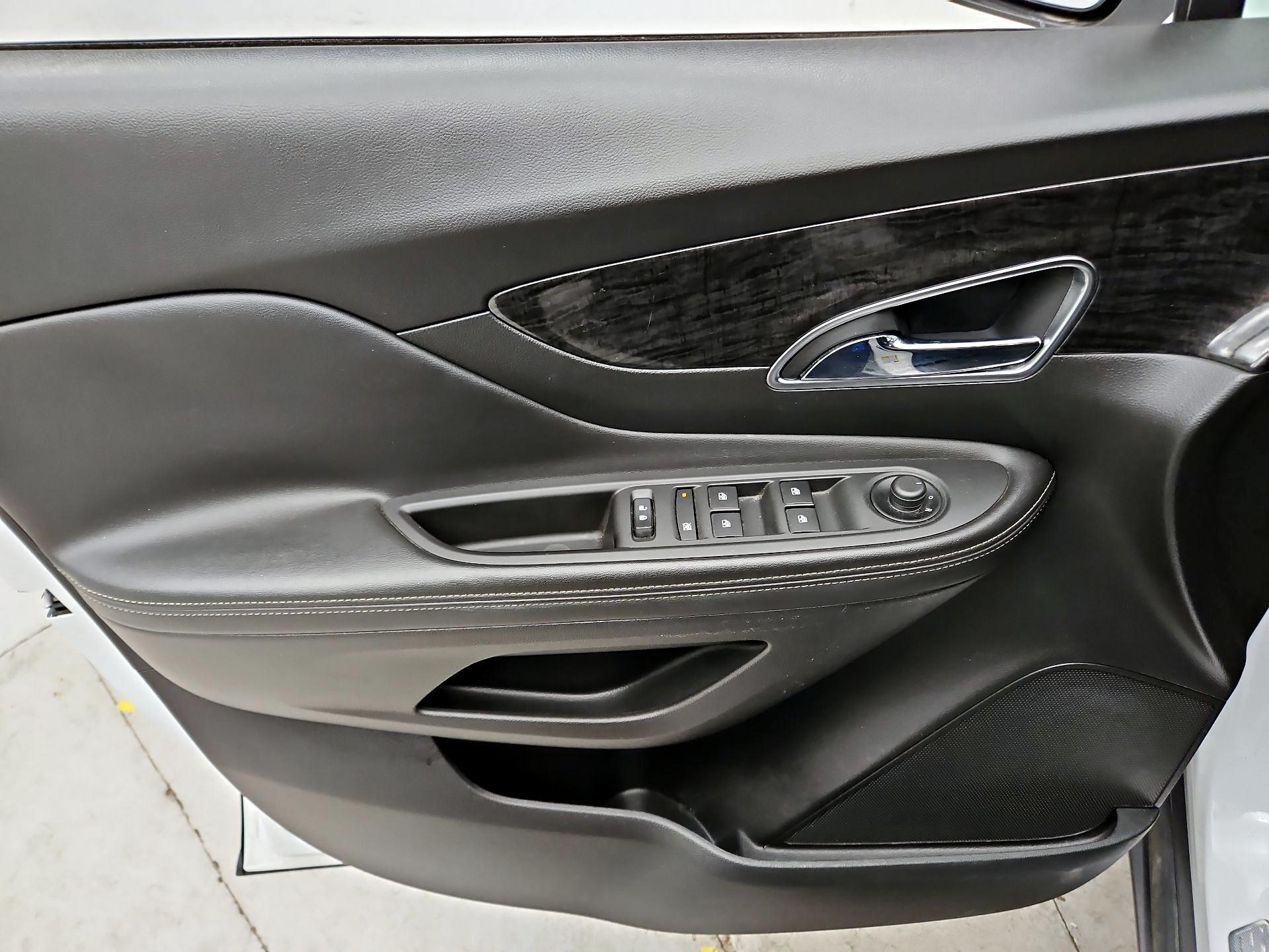 Thumbnail: 2016 Buick Encore - 10