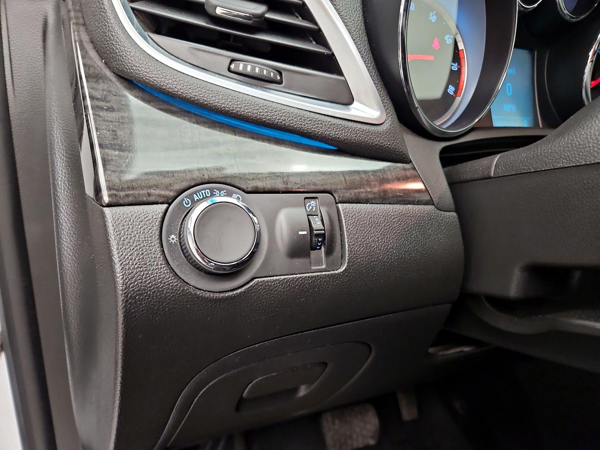 Thumbnail: 2016 Buick Encore - 11