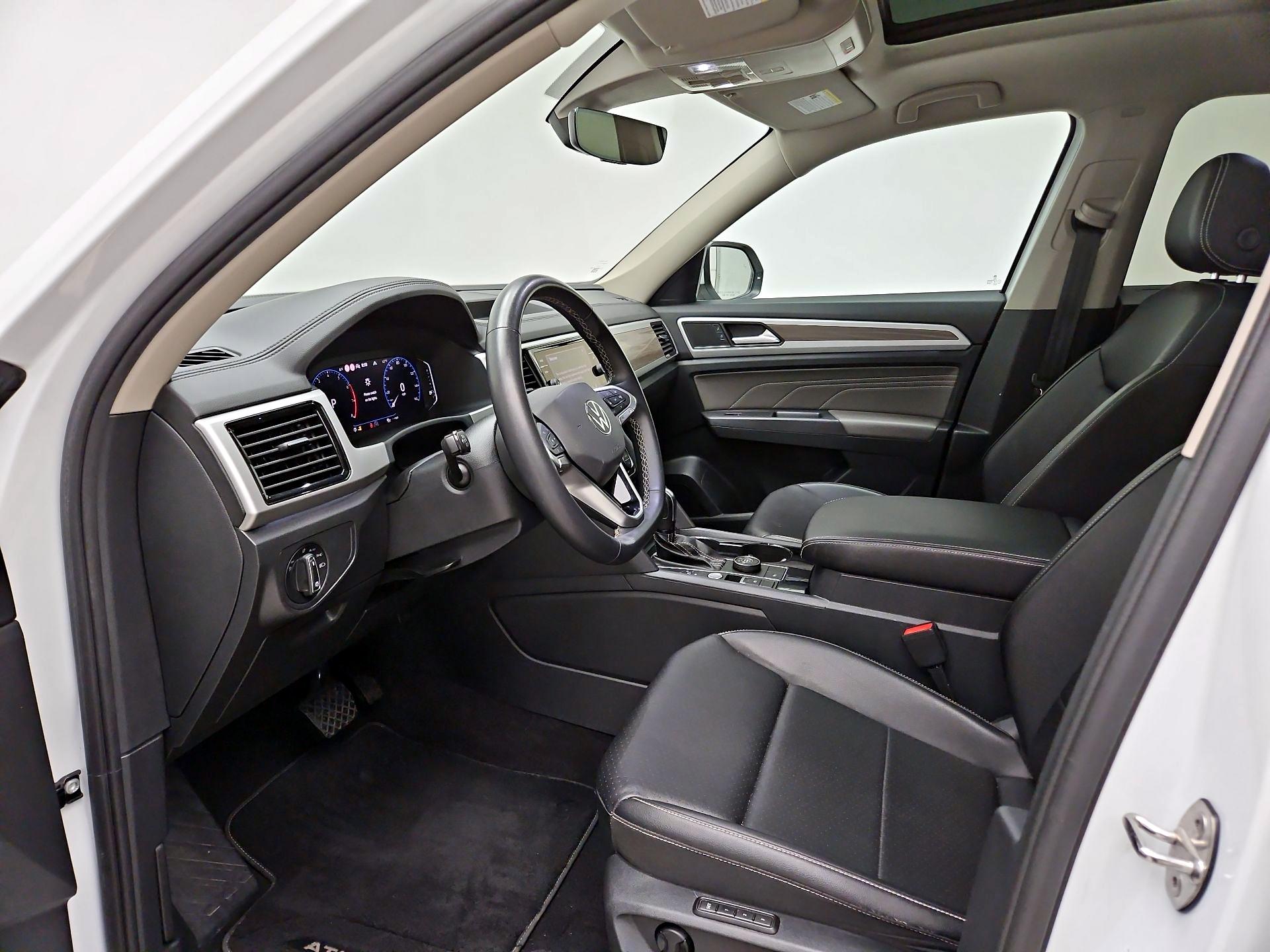 Thumbnail: 2021 Volkswagen Atlas - 11