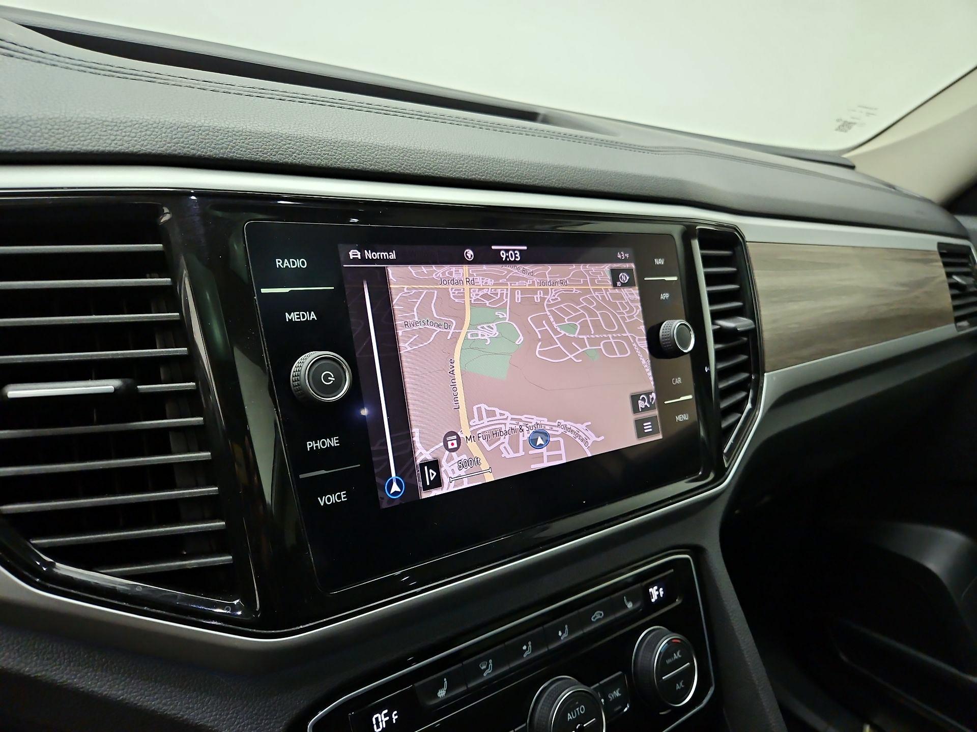 Thumbnail: 2021 Volkswagen Atlas - 14