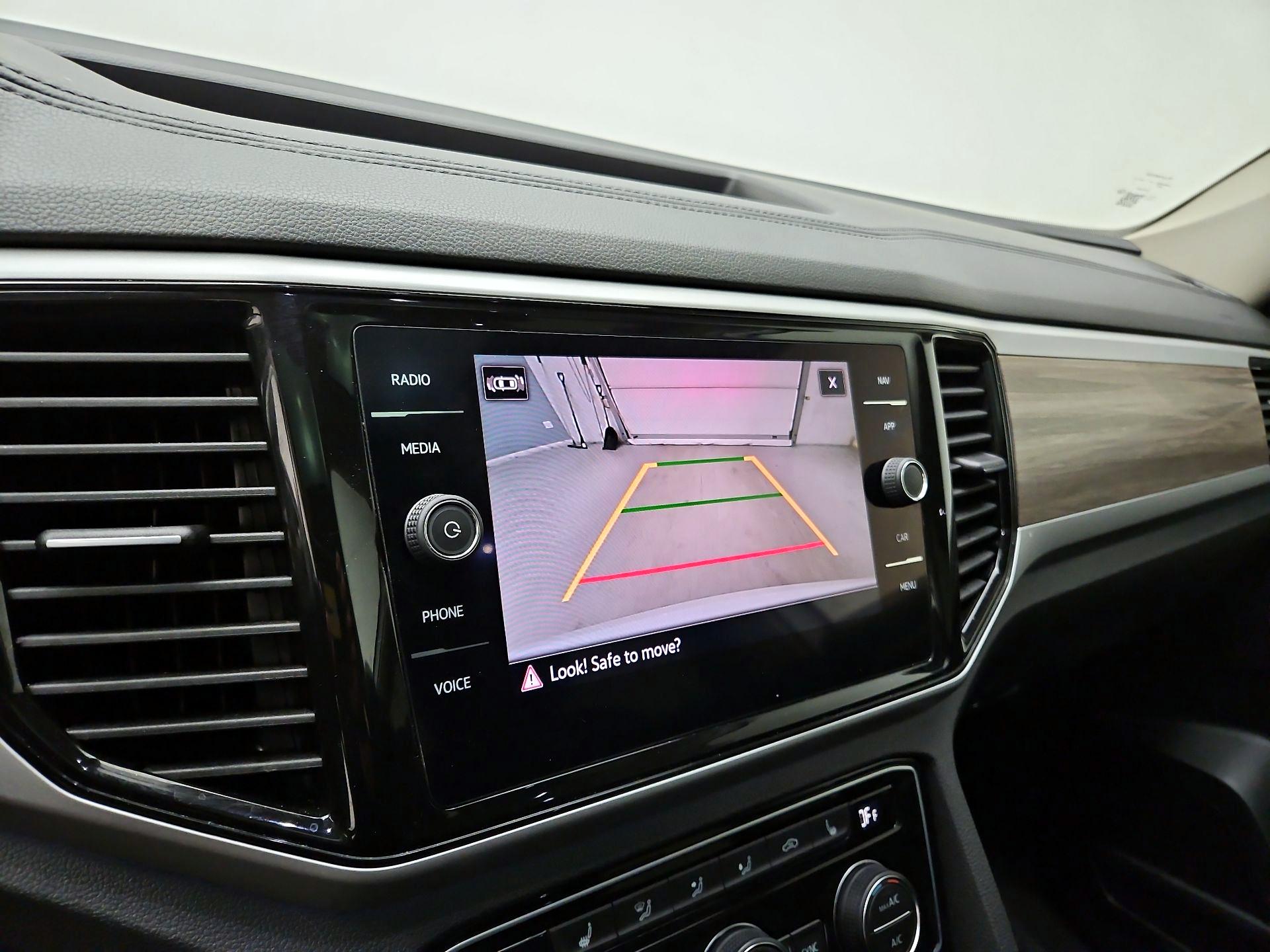 Thumbnail: 2021 Volkswagen Atlas - 15