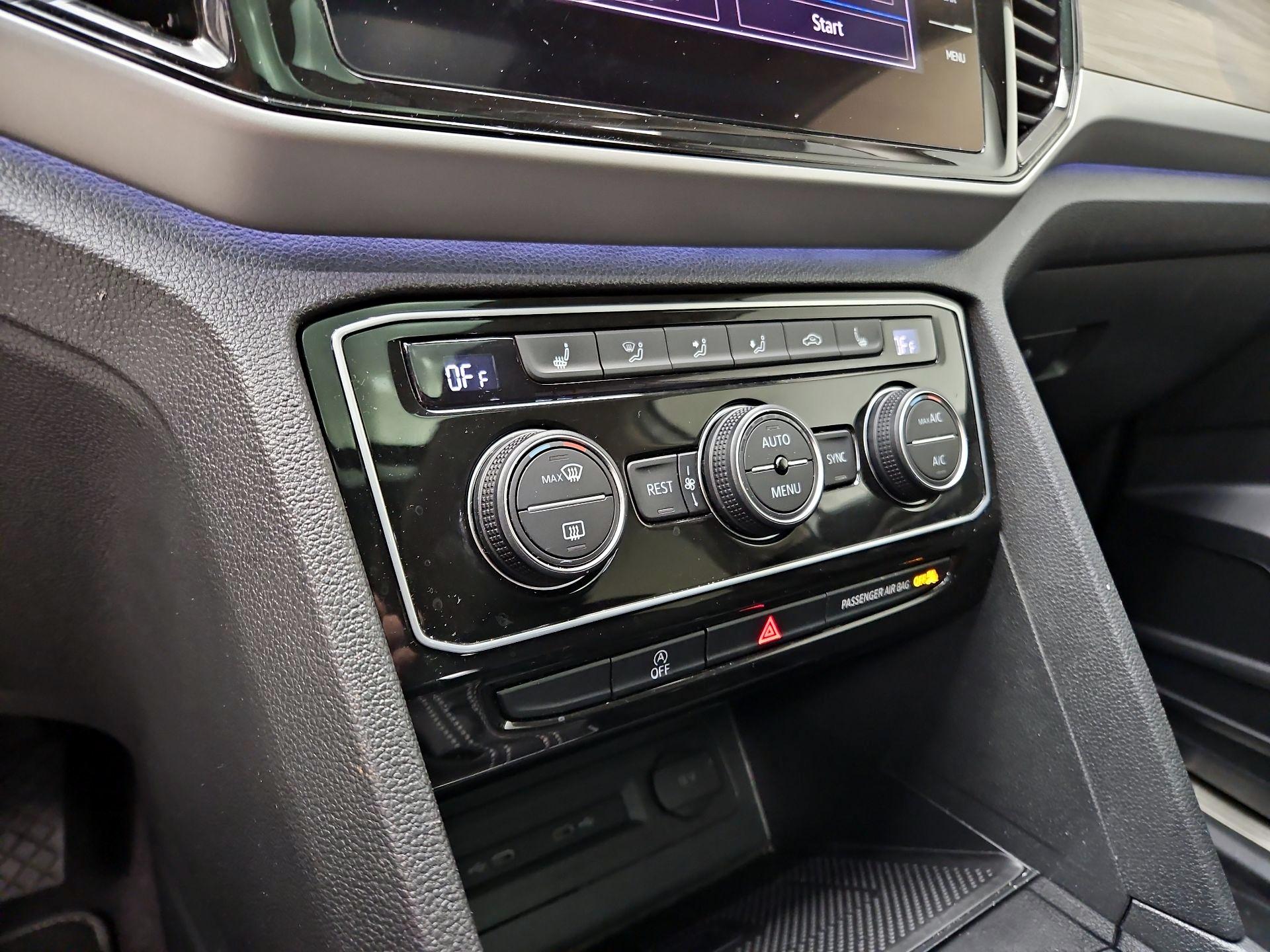 Thumbnail: 2021 Volkswagen Atlas - 17