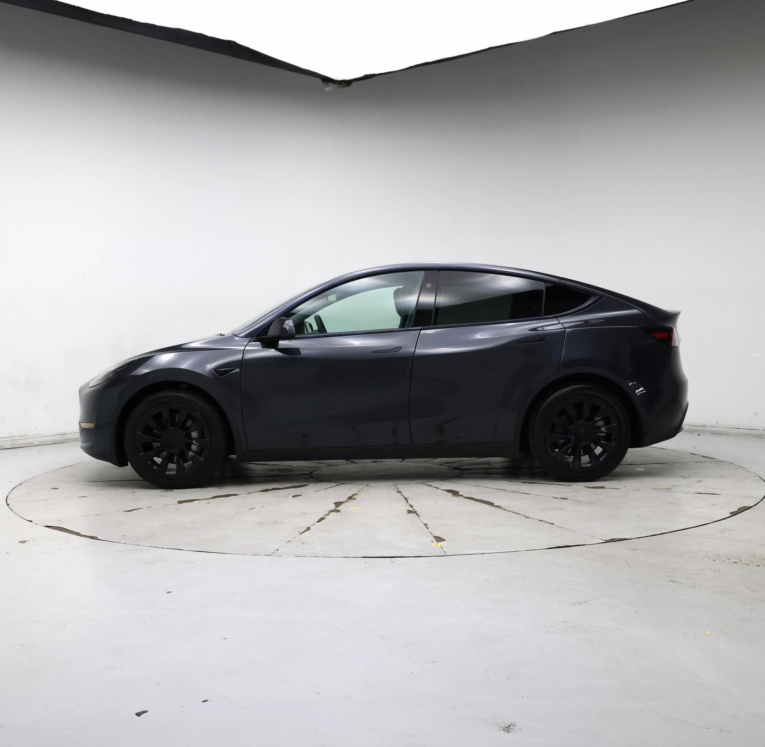 Thumbnail: 2024 Tesla Model Y - 3