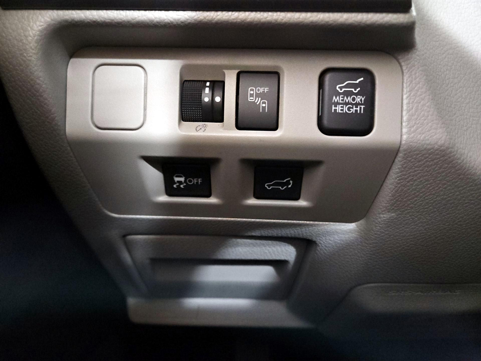 Thumbnail: 2017 Subaru Forester - 13