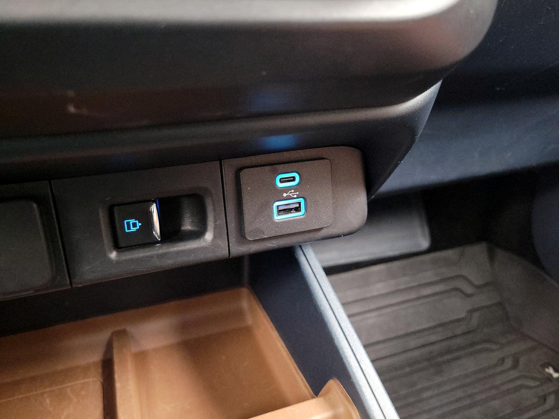 Thumbnail: 2022 Ford Maverick - 19