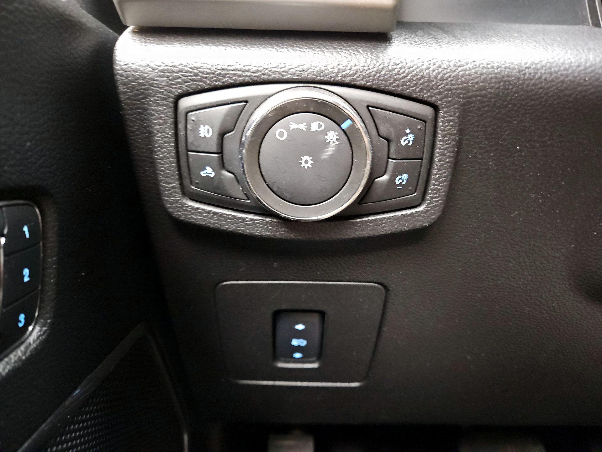 Thumbnail: 2017 Ford F-150 - 13