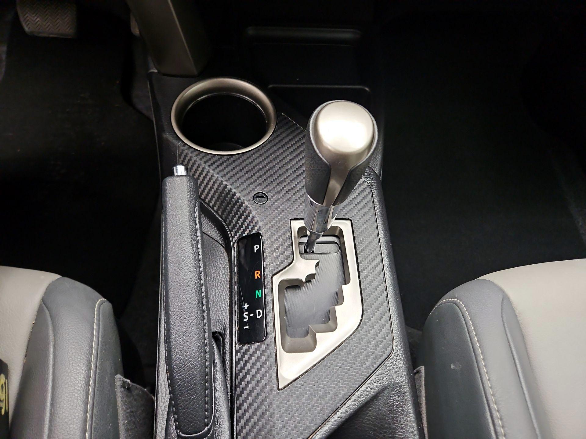 Thumbnail: 2015 Toyota RAV4 - 18