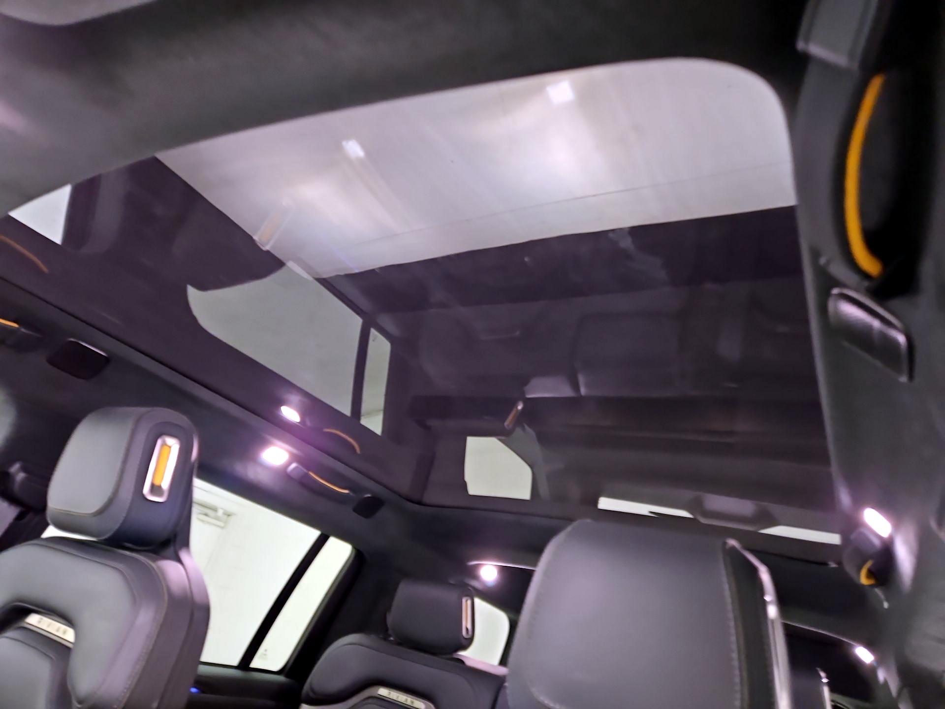 Thumbnail: 2023 Rivian R1S - 16