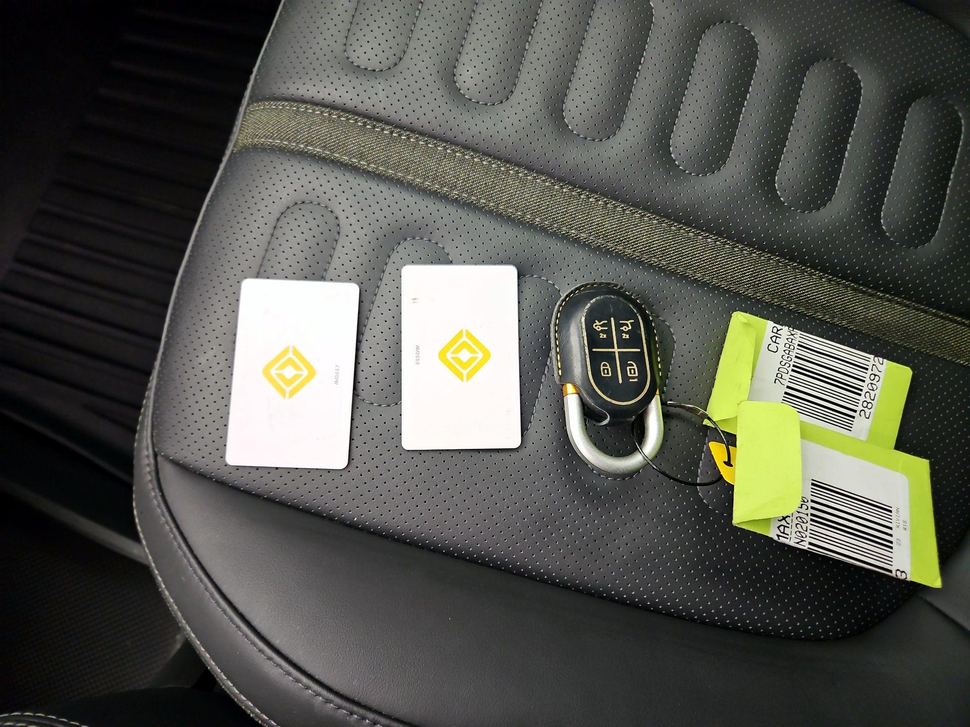 Thumbnail: 2023 Rivian R1S - 20