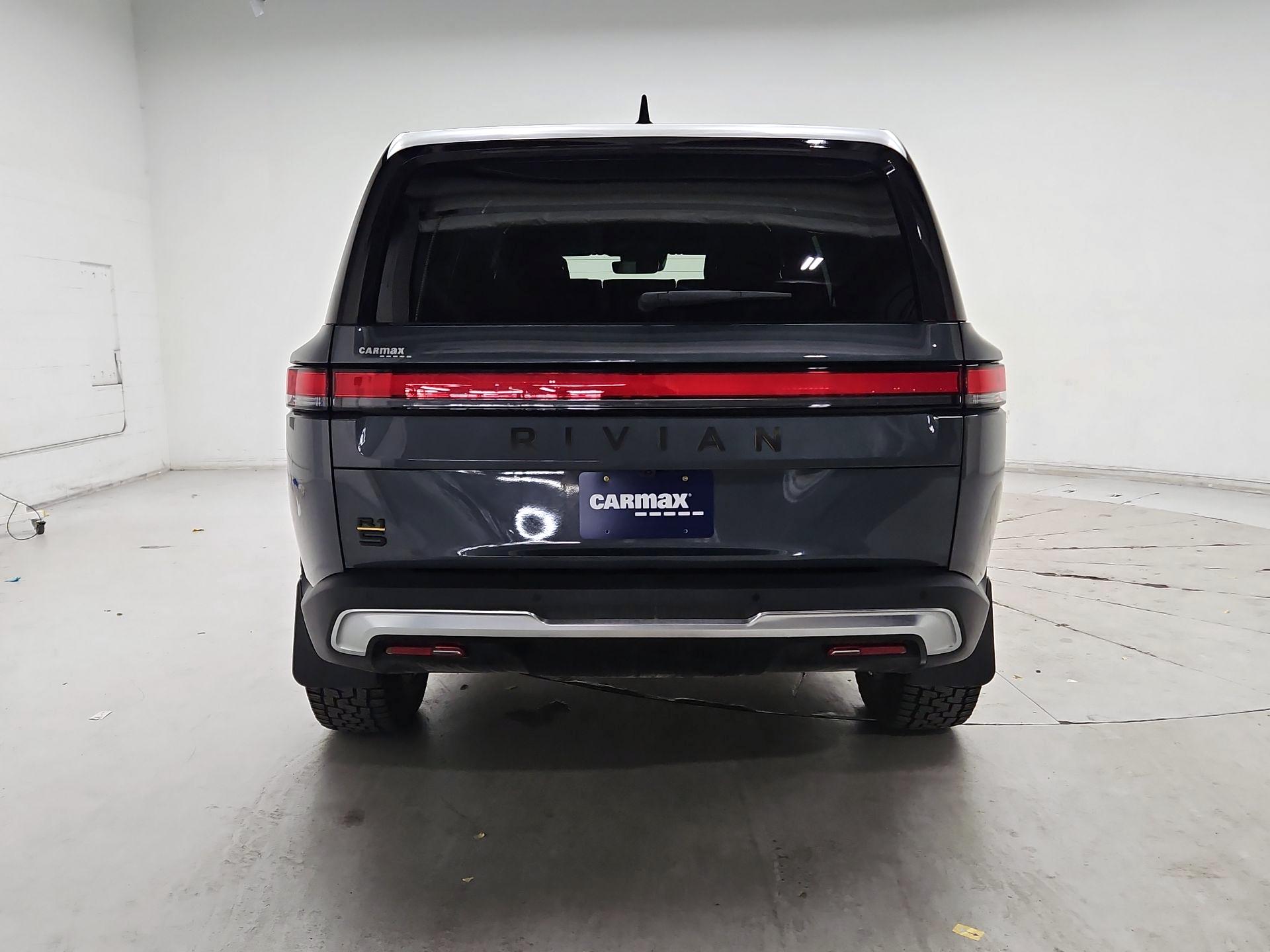 Thumbnail: 2023 Rivian R1S - 6