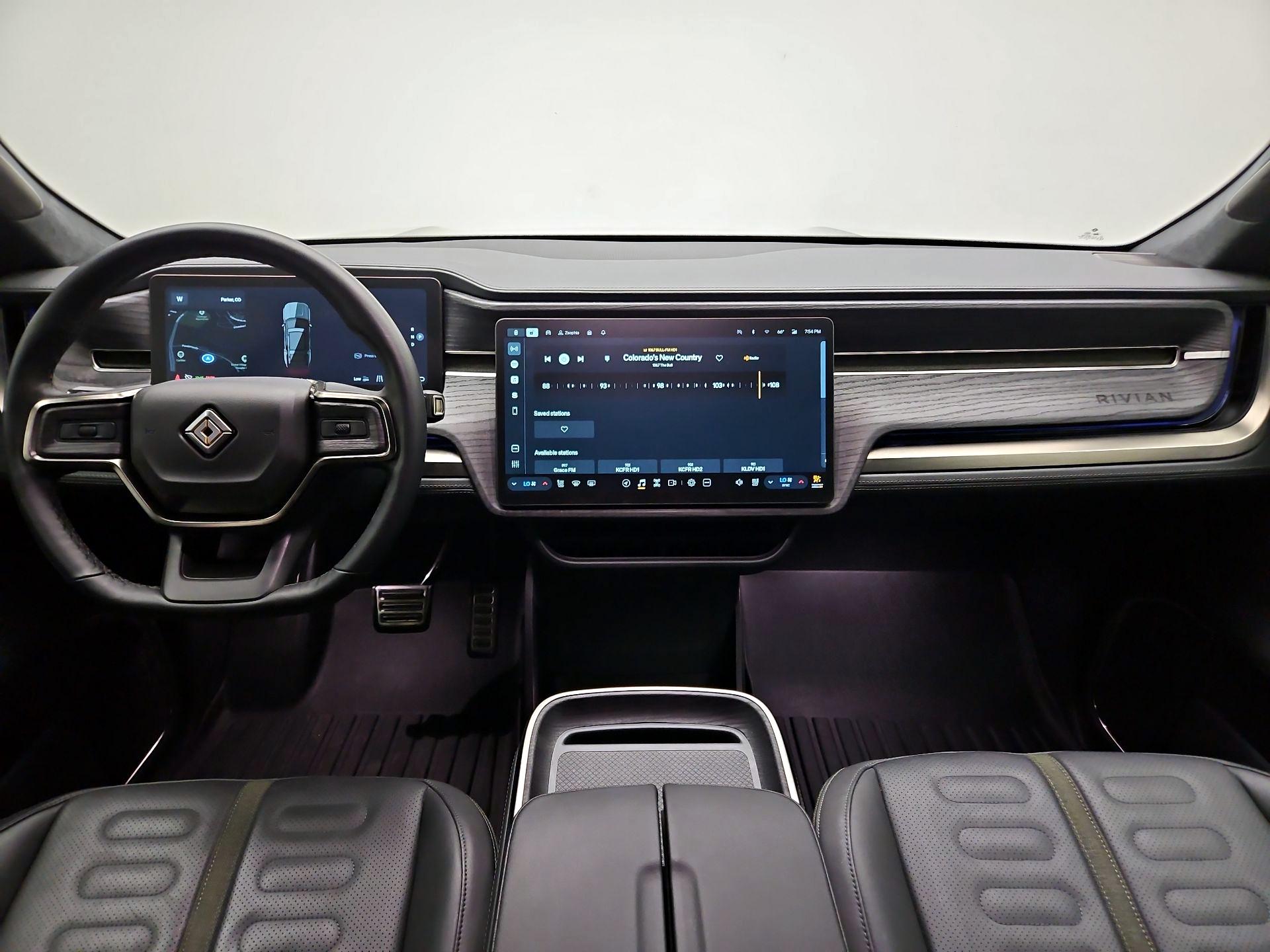 Thumbnail: 2023 Rivian R1S - 8