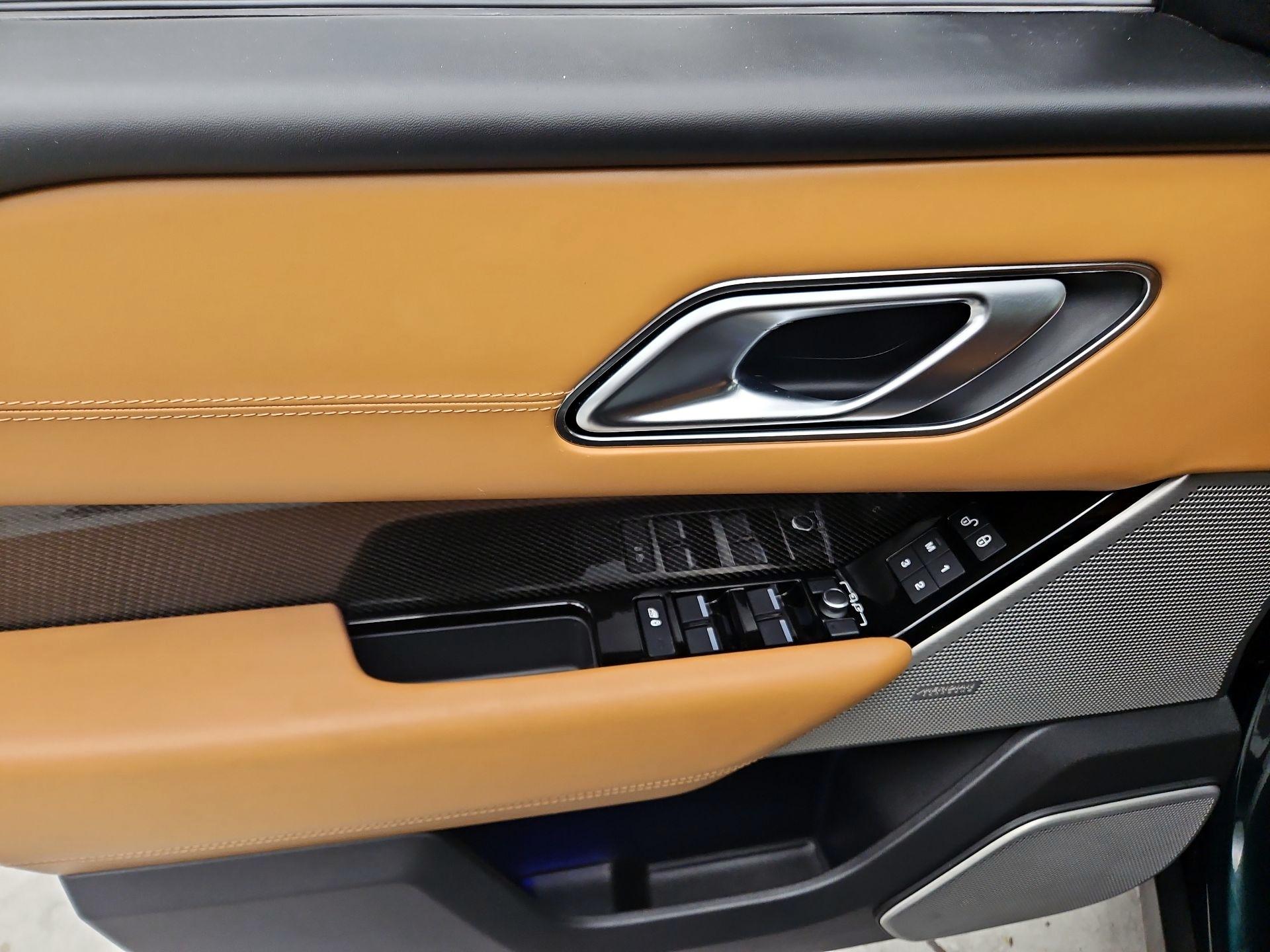 Thumbnail: 2020 Land Rover Range Rover Velar - 12