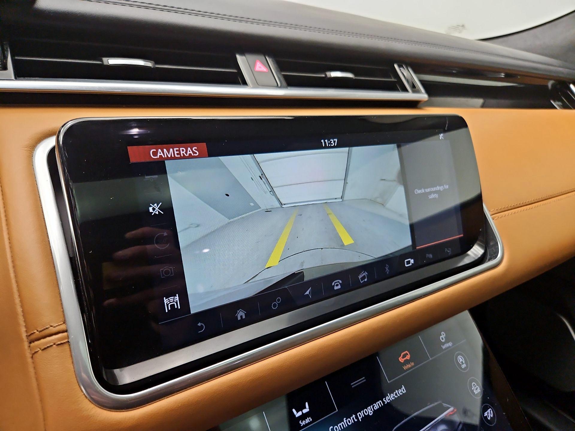 Thumbnail: 2020 Land Rover Range Rover Velar - 14
