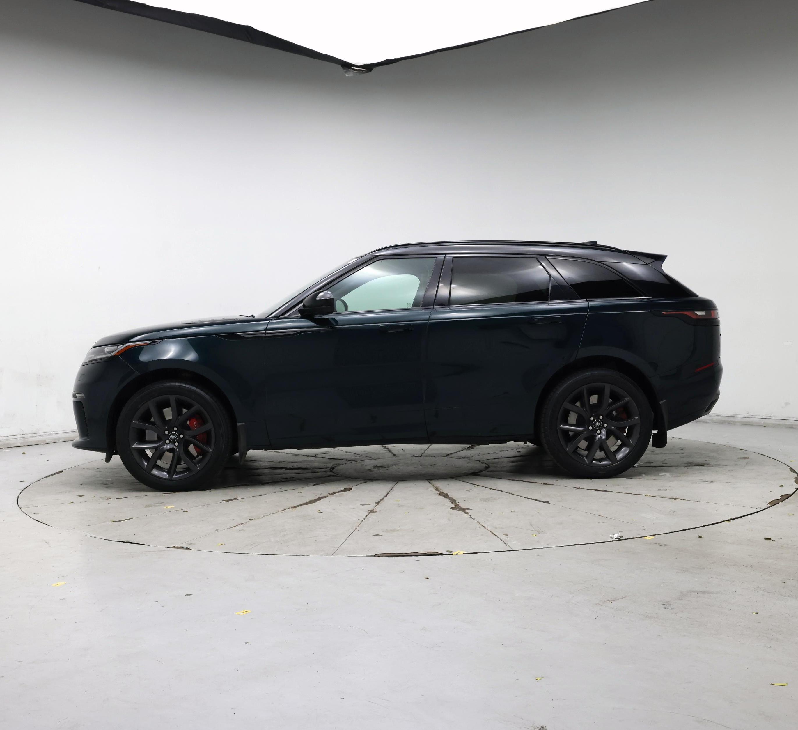 Thumbnail: 2020 Land Rover Range Rover Velar - 3