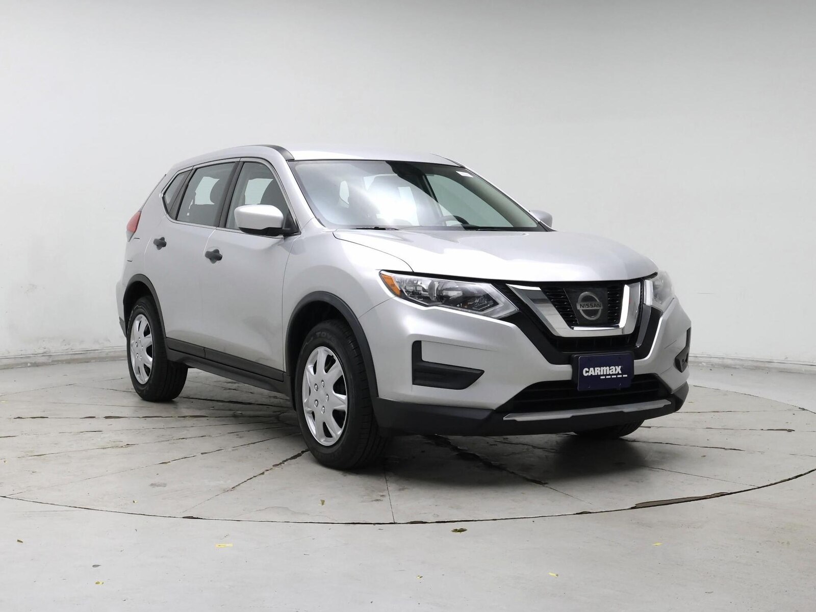 2017 Nissan Rogue S - Photo 2