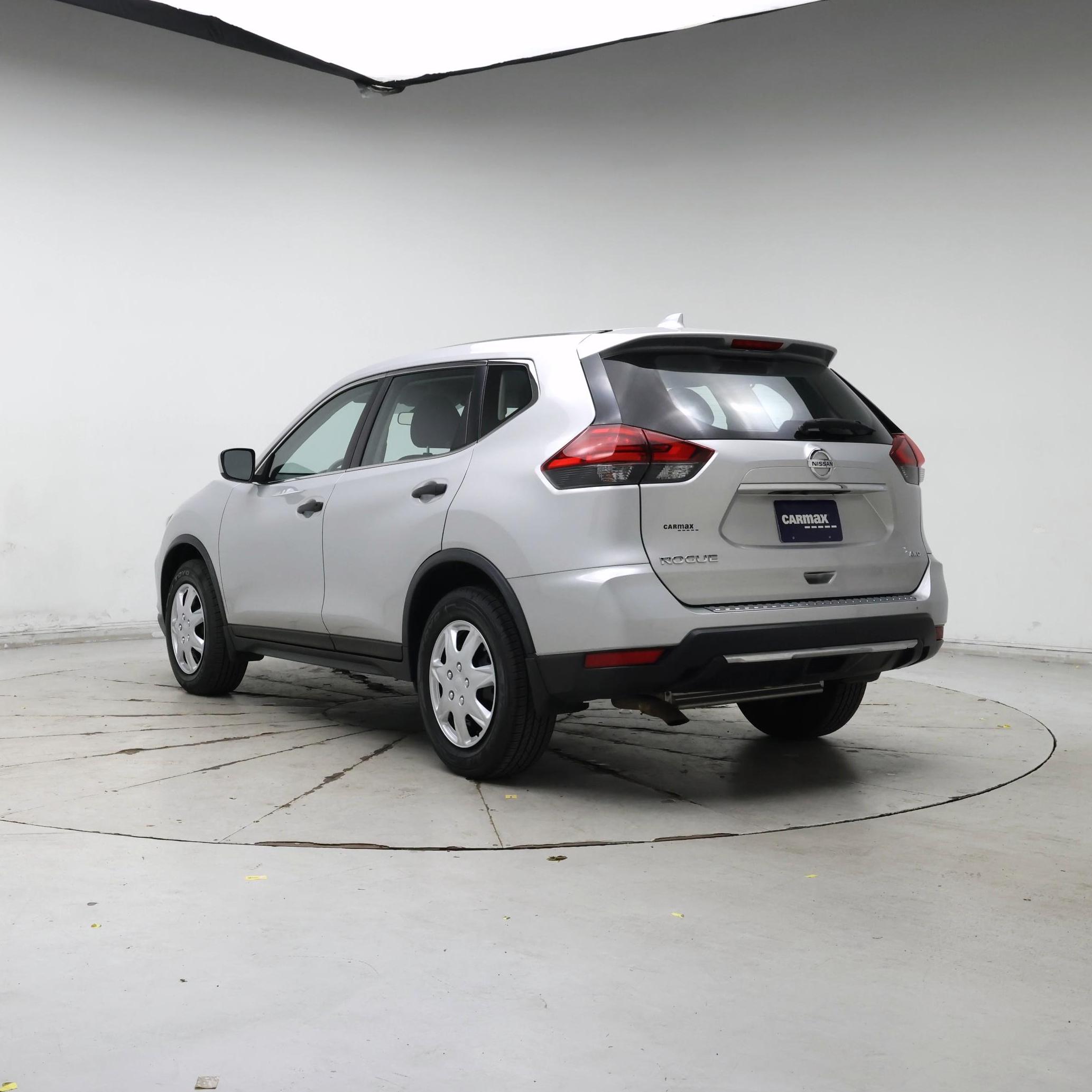 Thumbnail: 2017 Nissan Rogue - 2