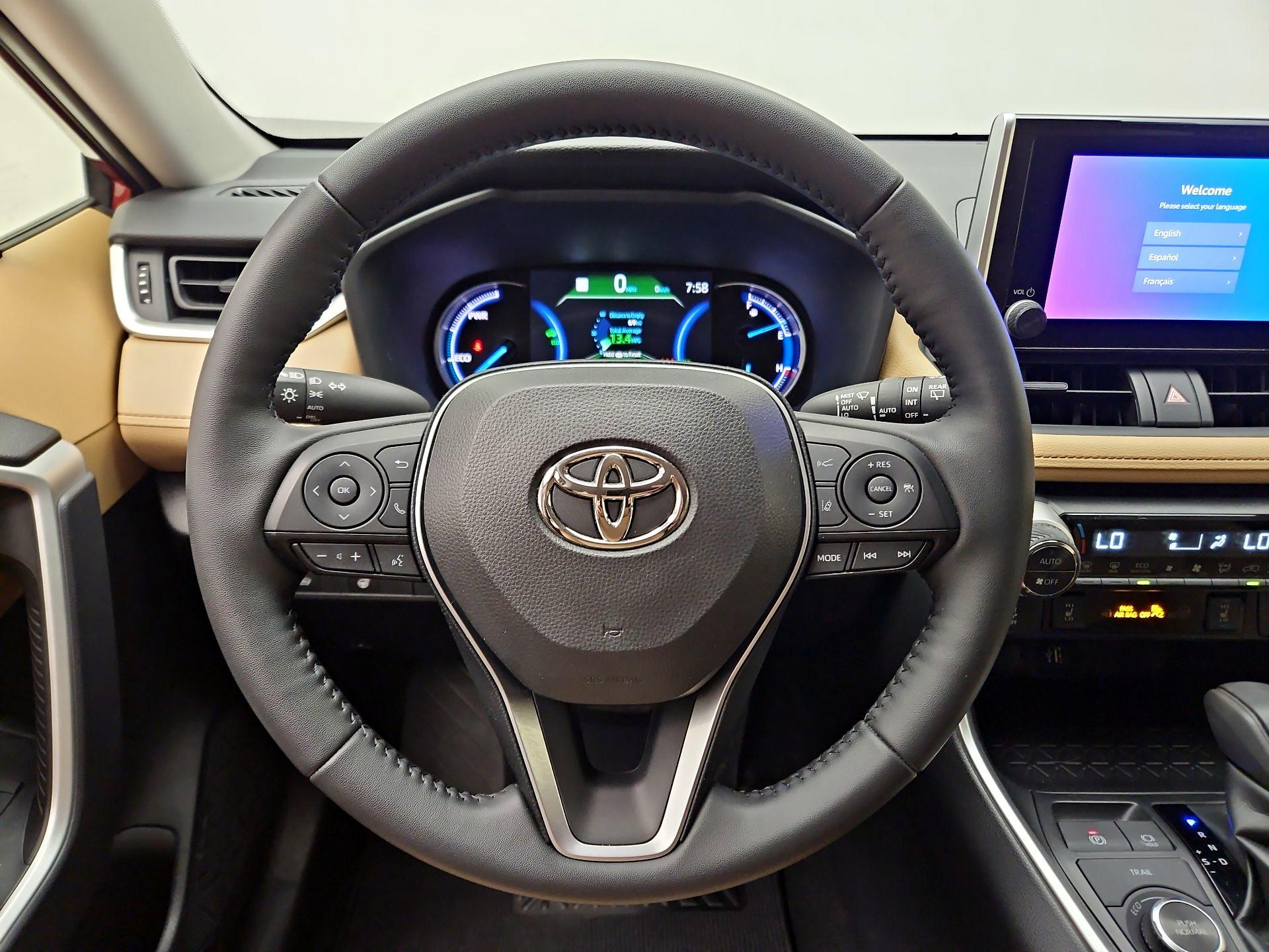 Thumbnail: 2025 Toyota RAV4 - 10